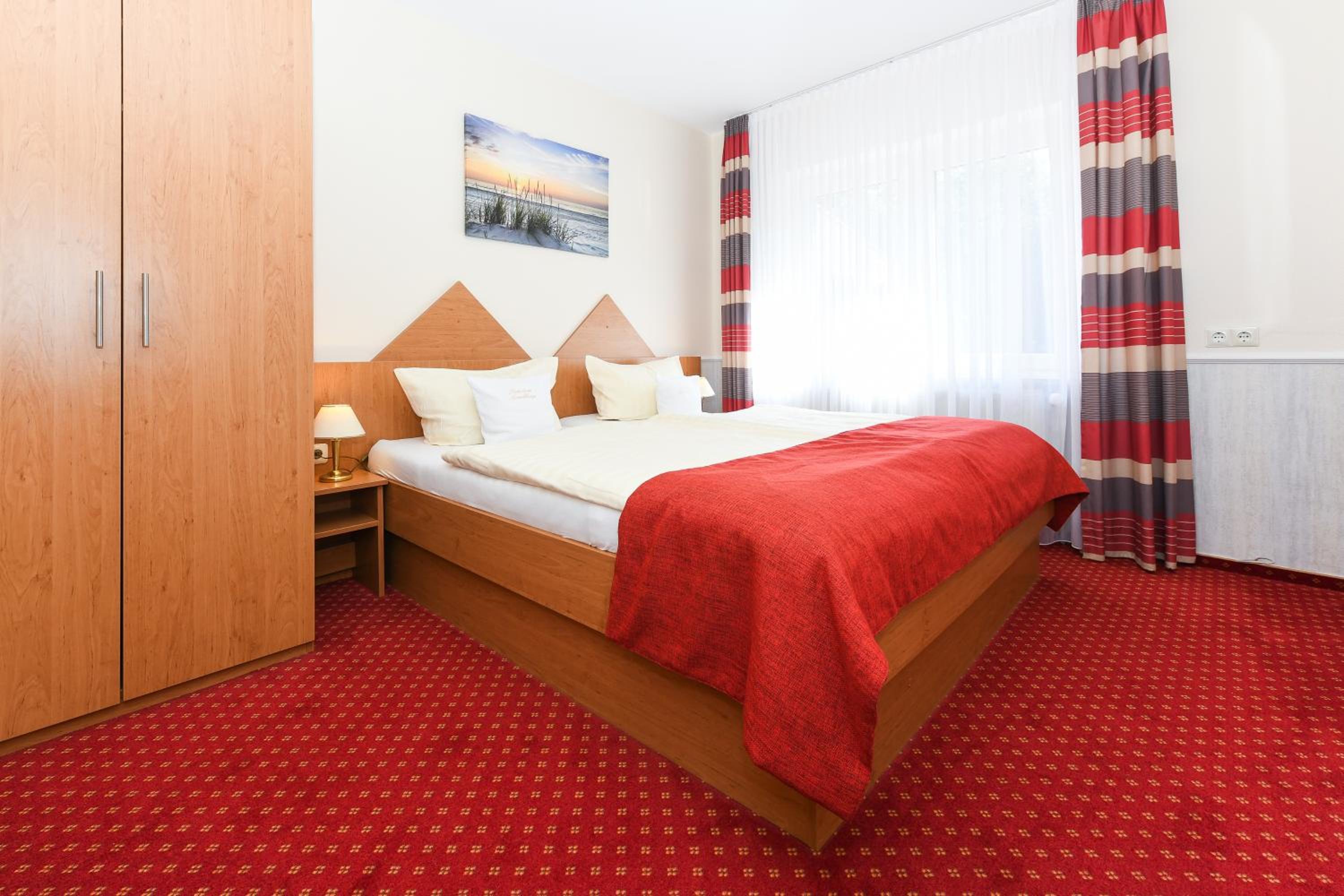 Double Room With Private Bathroom photo 1
