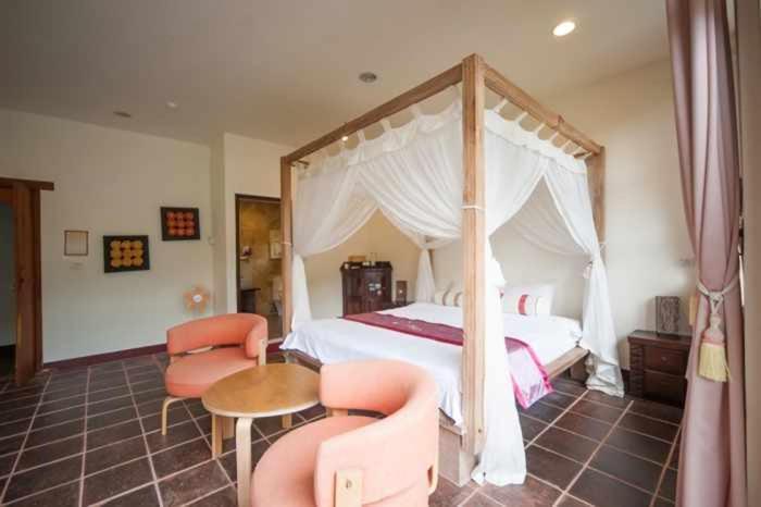Double Room with Private Bathroom photo 3