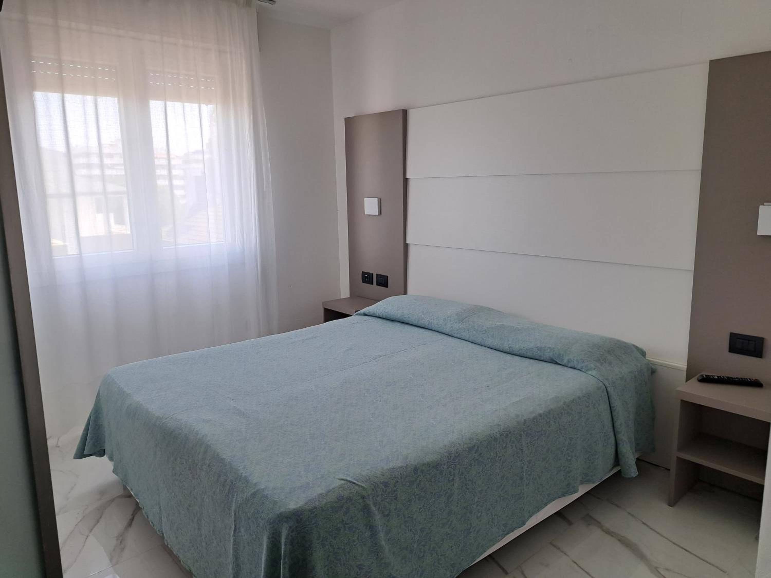 Economy Double or Twin Room photo 1
