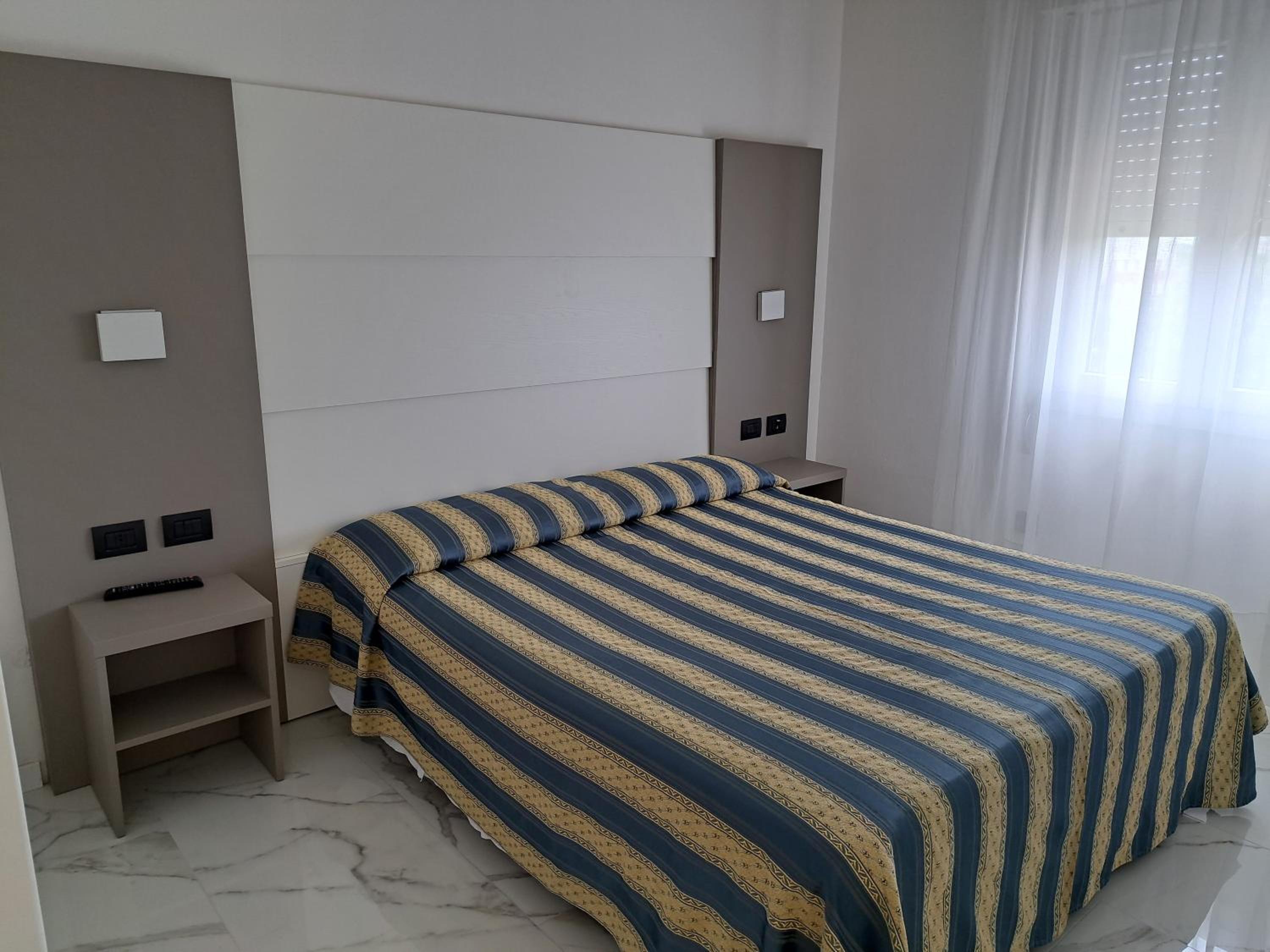 Economy Double or Twin Room photo 2