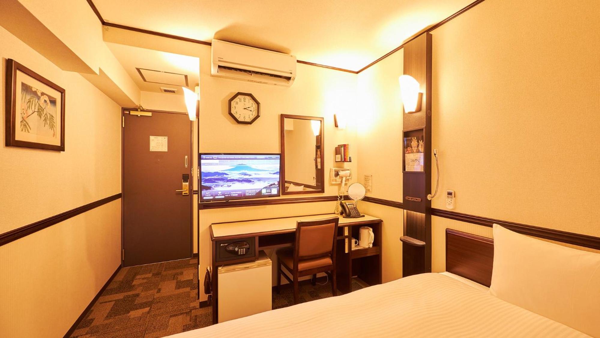 Single Room - Non-Smoking photo 3