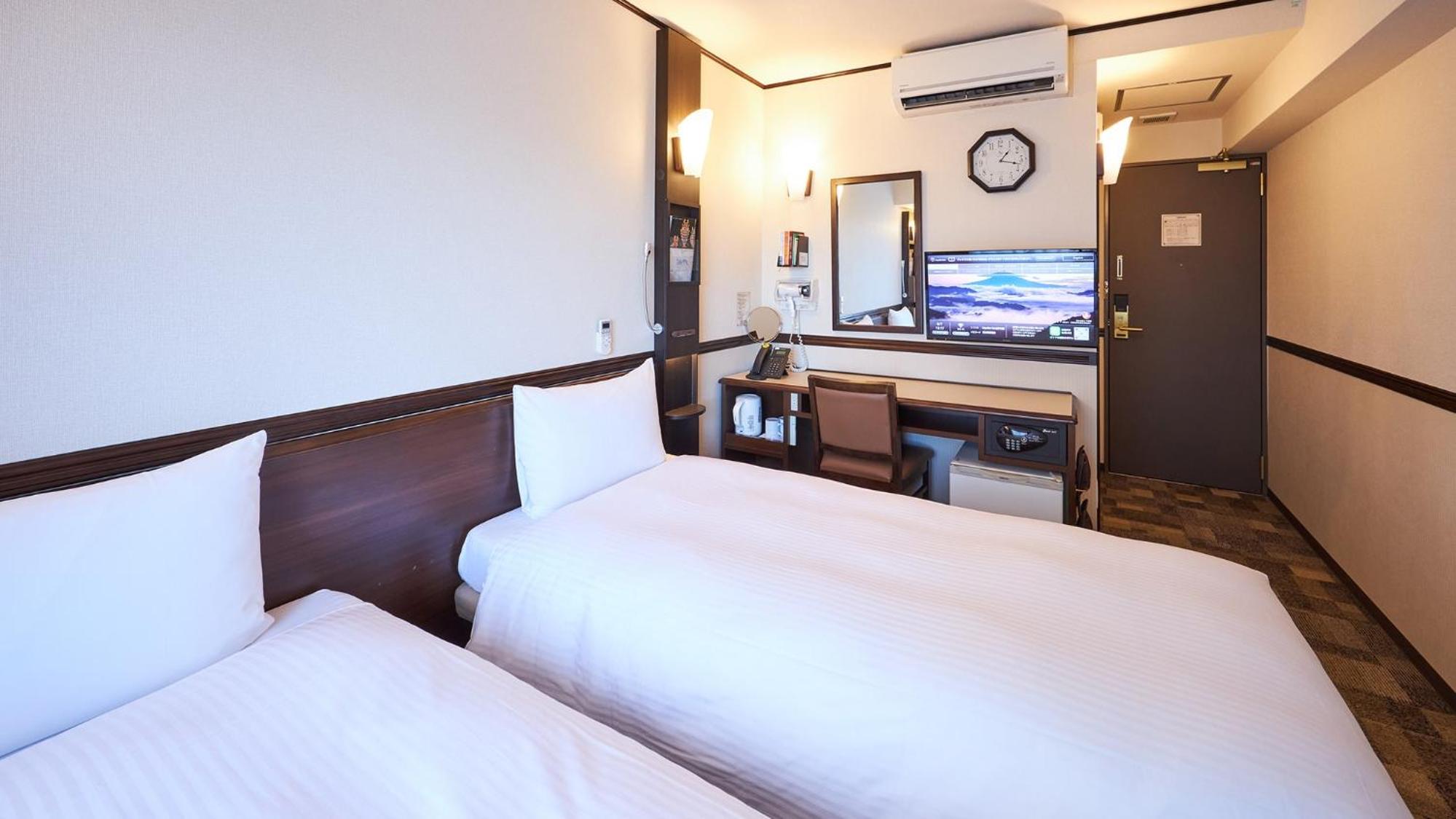 Standard Twin Room - Non-Smoking photo 3