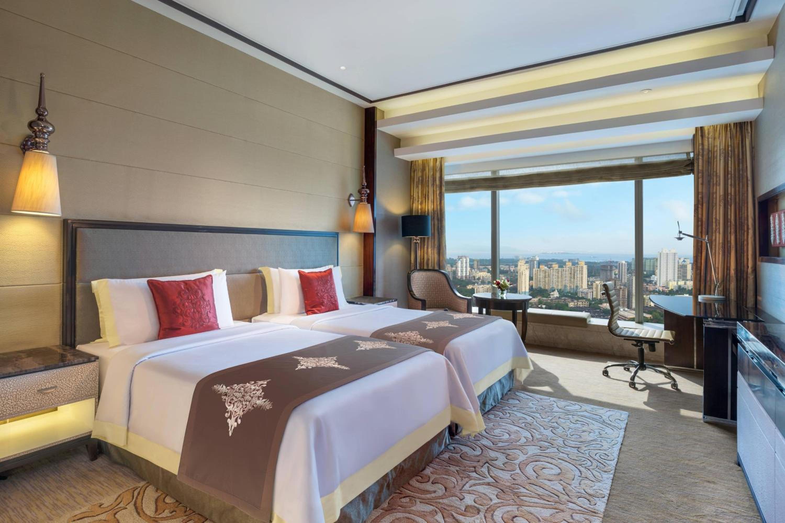 Guest room, 2 Twin, Skyline view