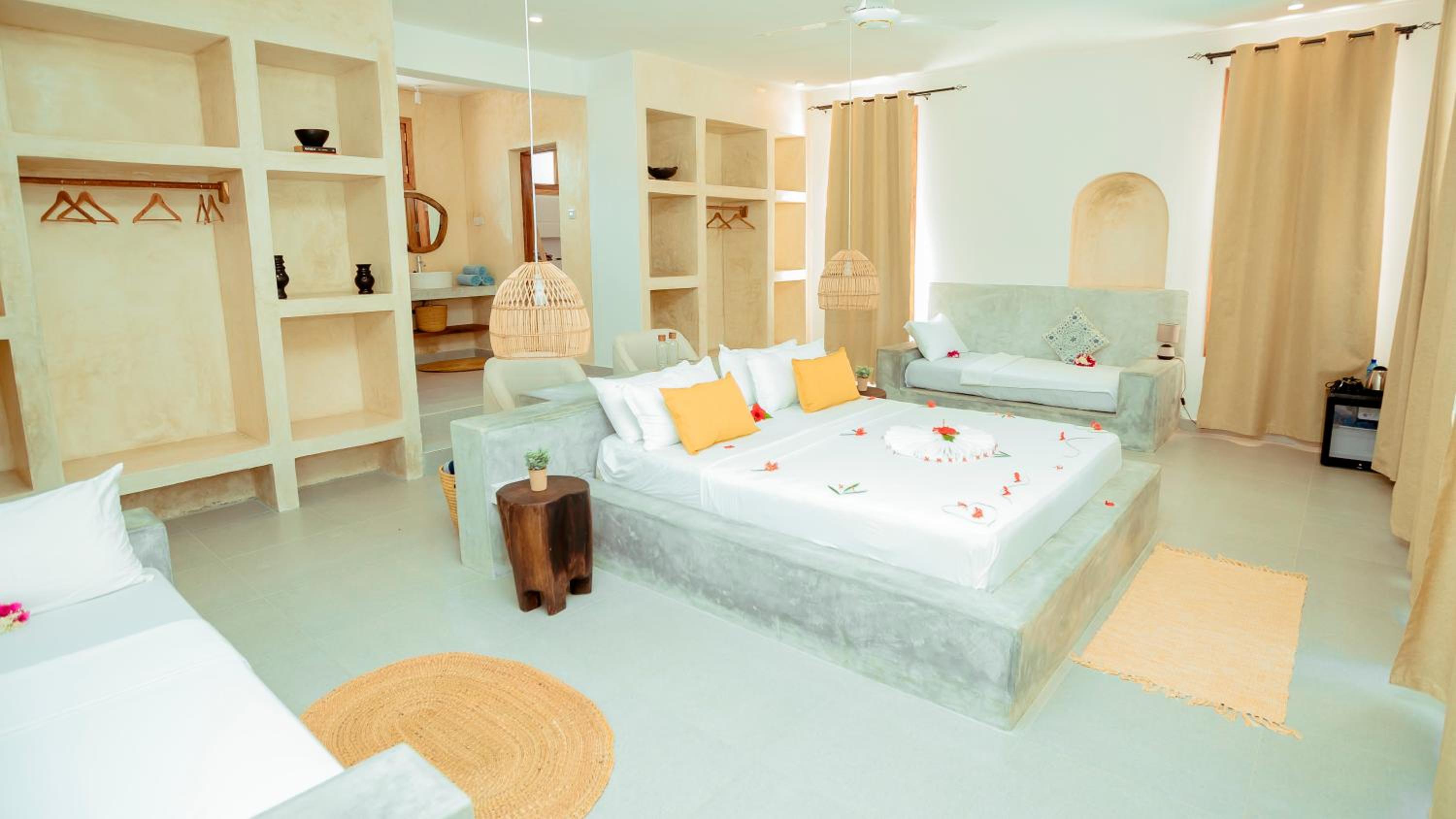 Junior Suite with Private Pool - Photo 2
