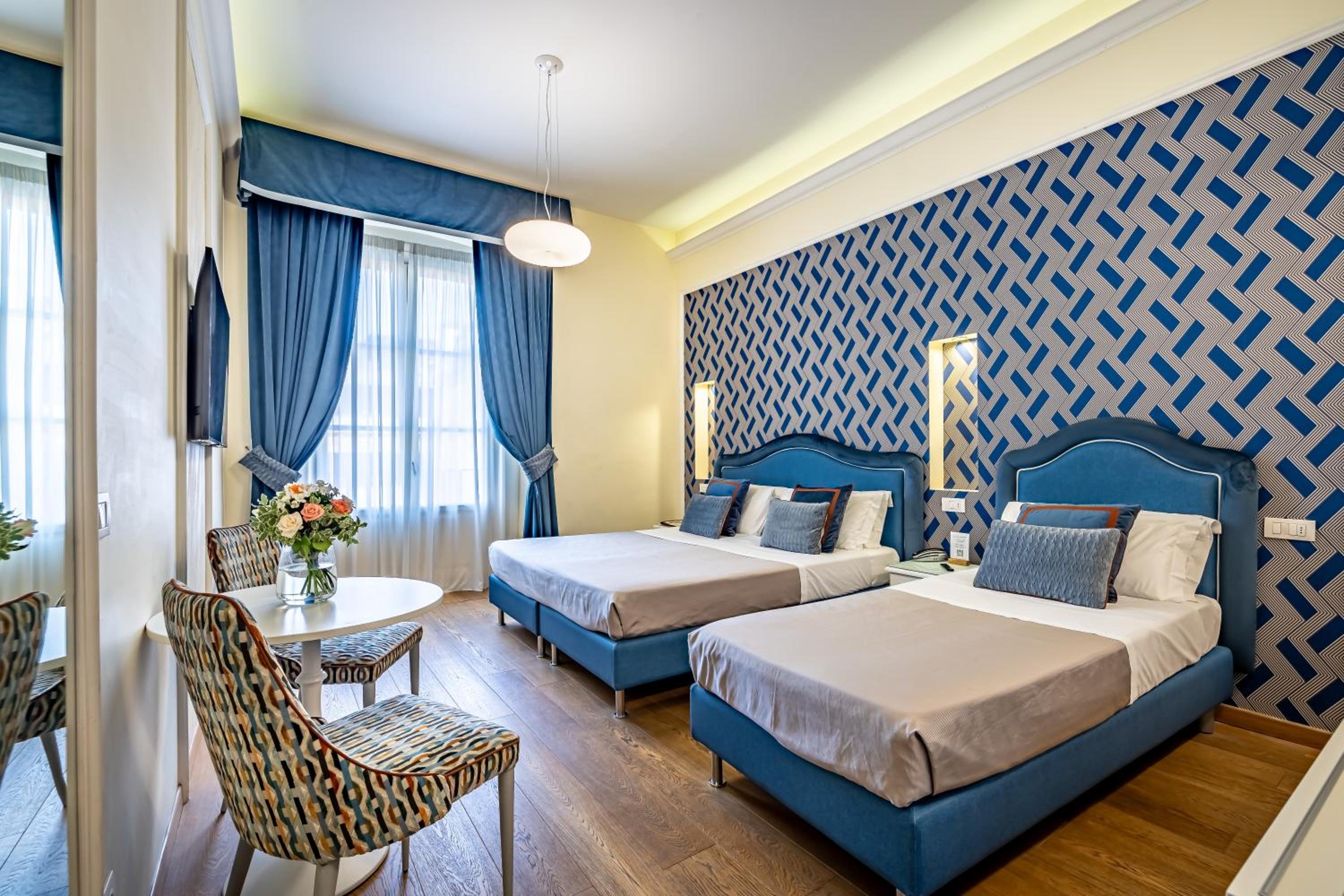 Comfort Double Room thumbnail 5