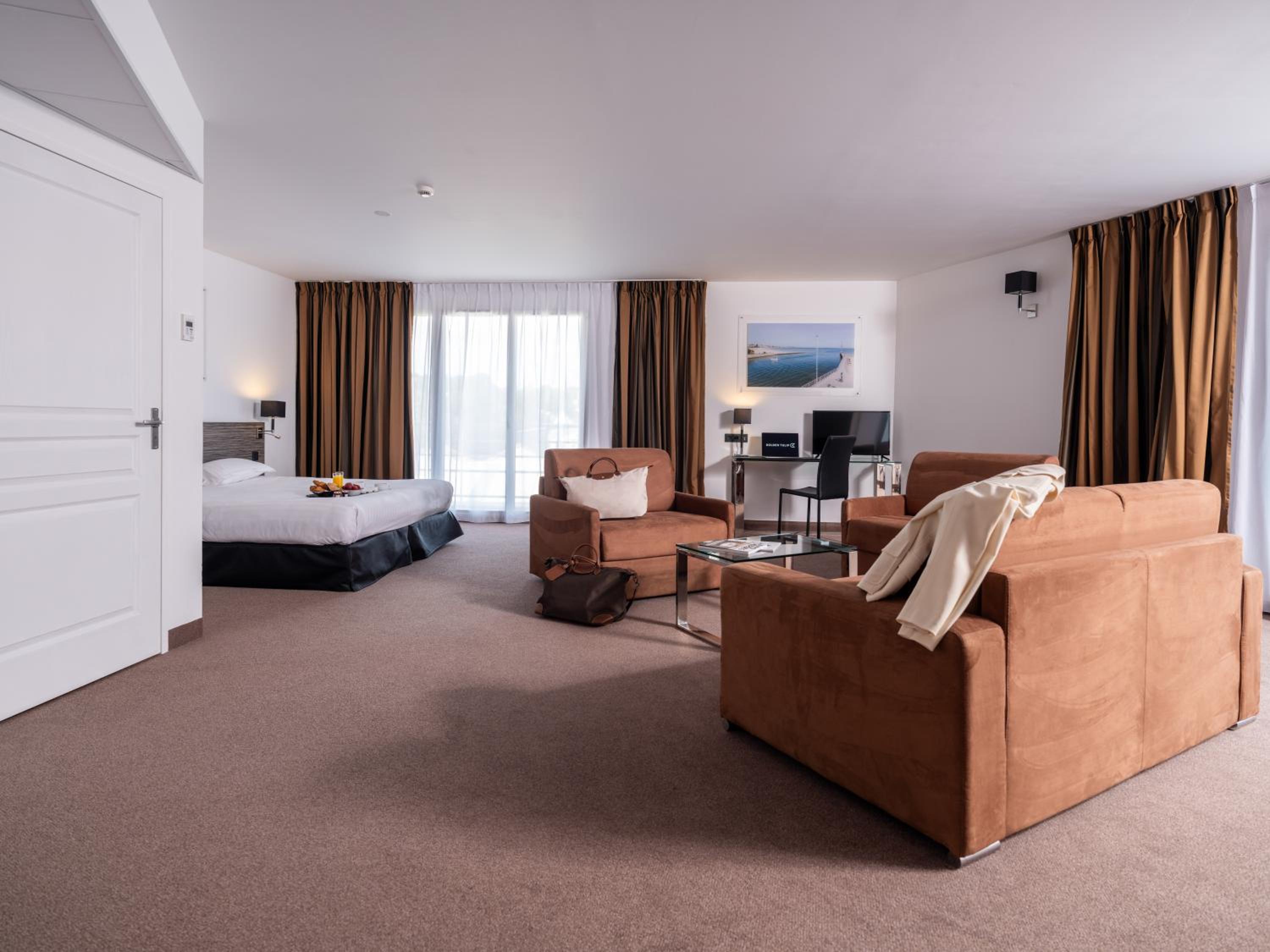 Prestige Suite photo 3
