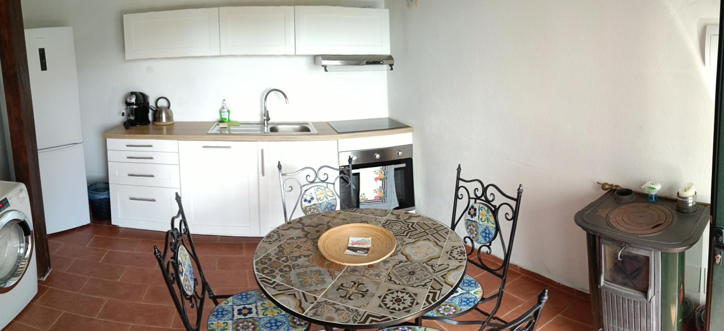 Two-Bedroom Apartment with Terrace and Sea View - Photo 8