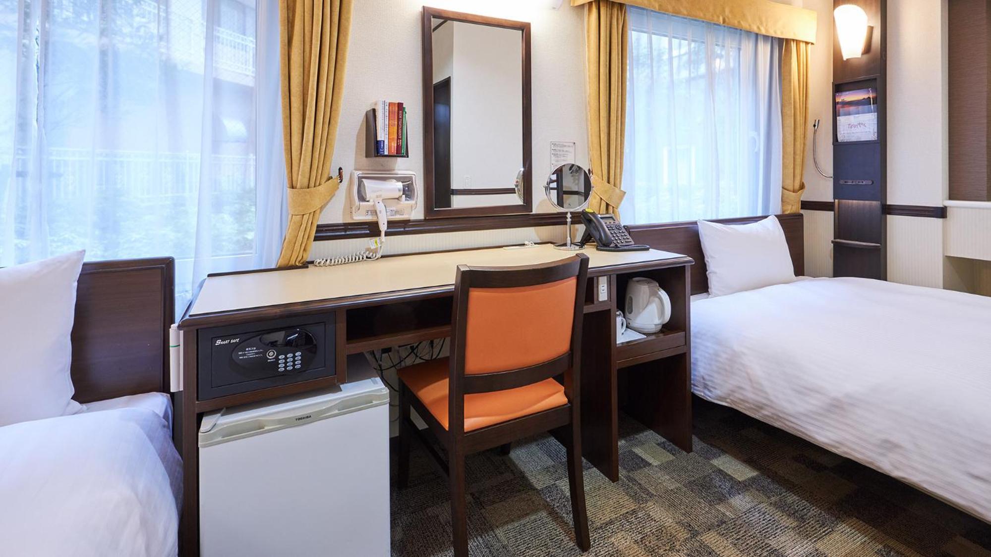 Accessible Twin Room - Non-Smoking photo 3