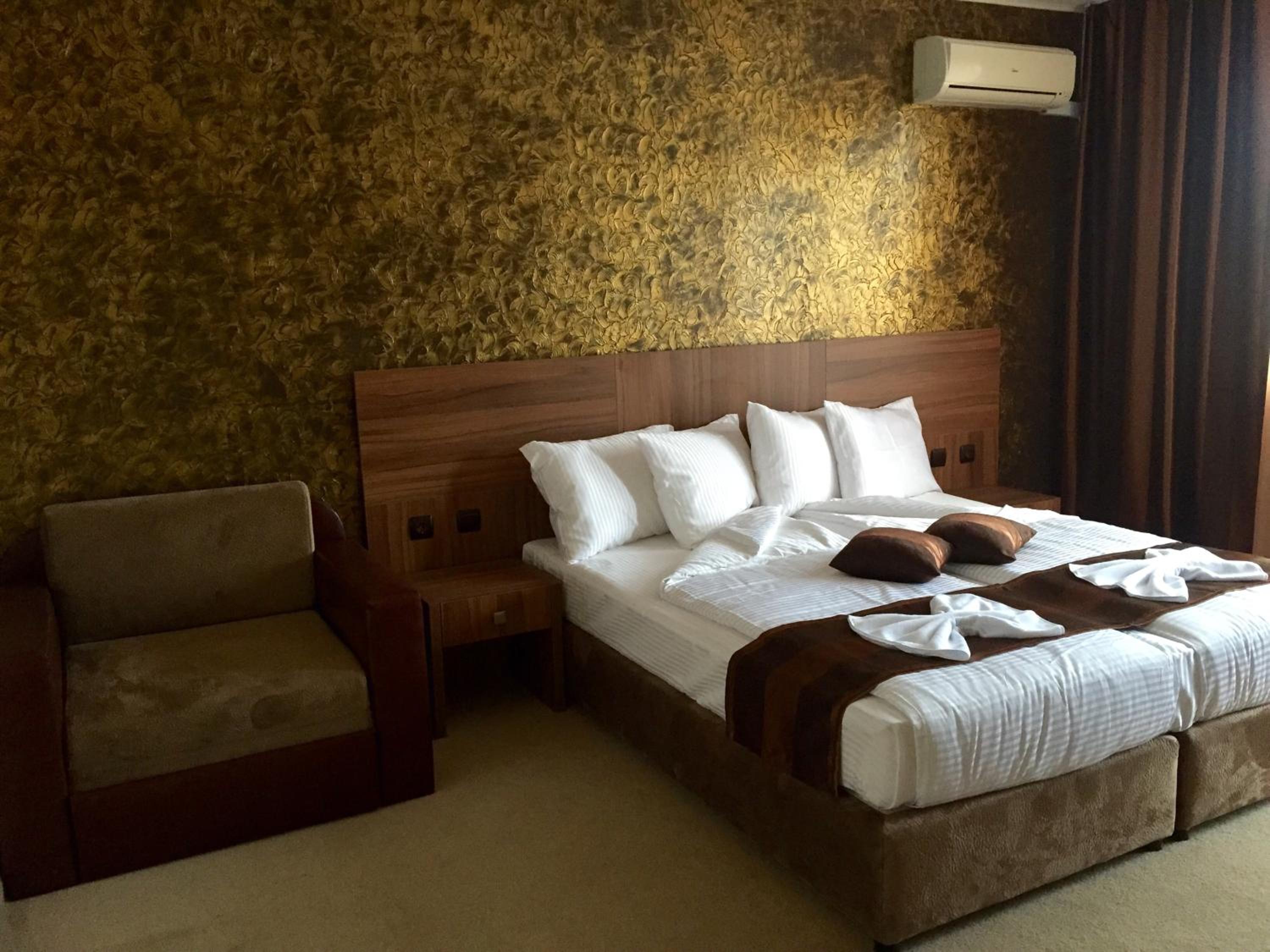 Double or Twin Room photo 1