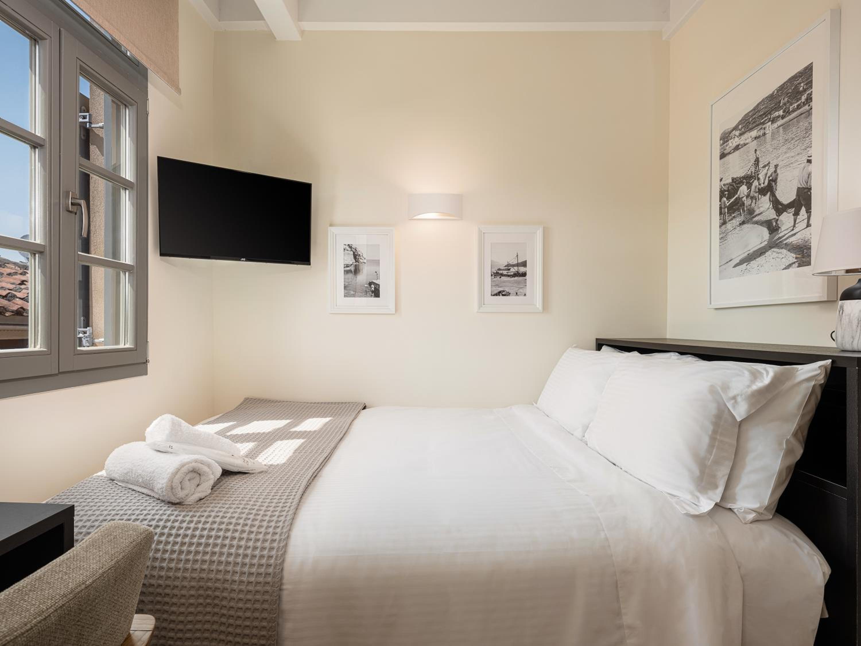 Budget Single Room photo 3
