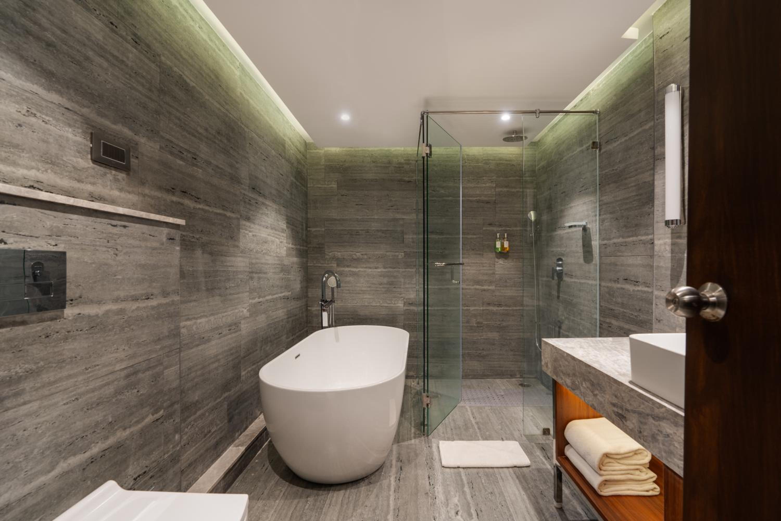 Executive Suite photo 2