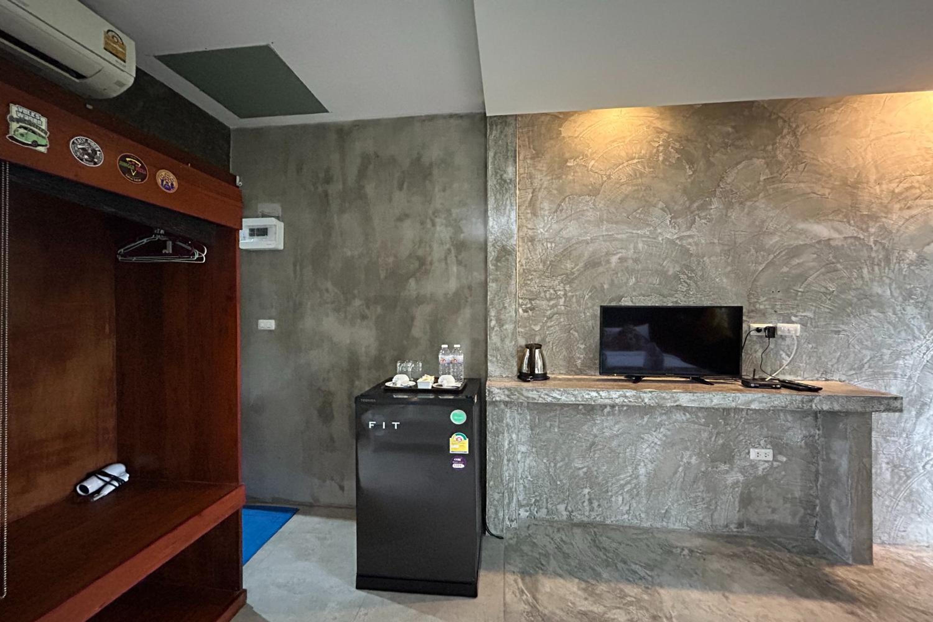 Deluxe Room - Photo 4