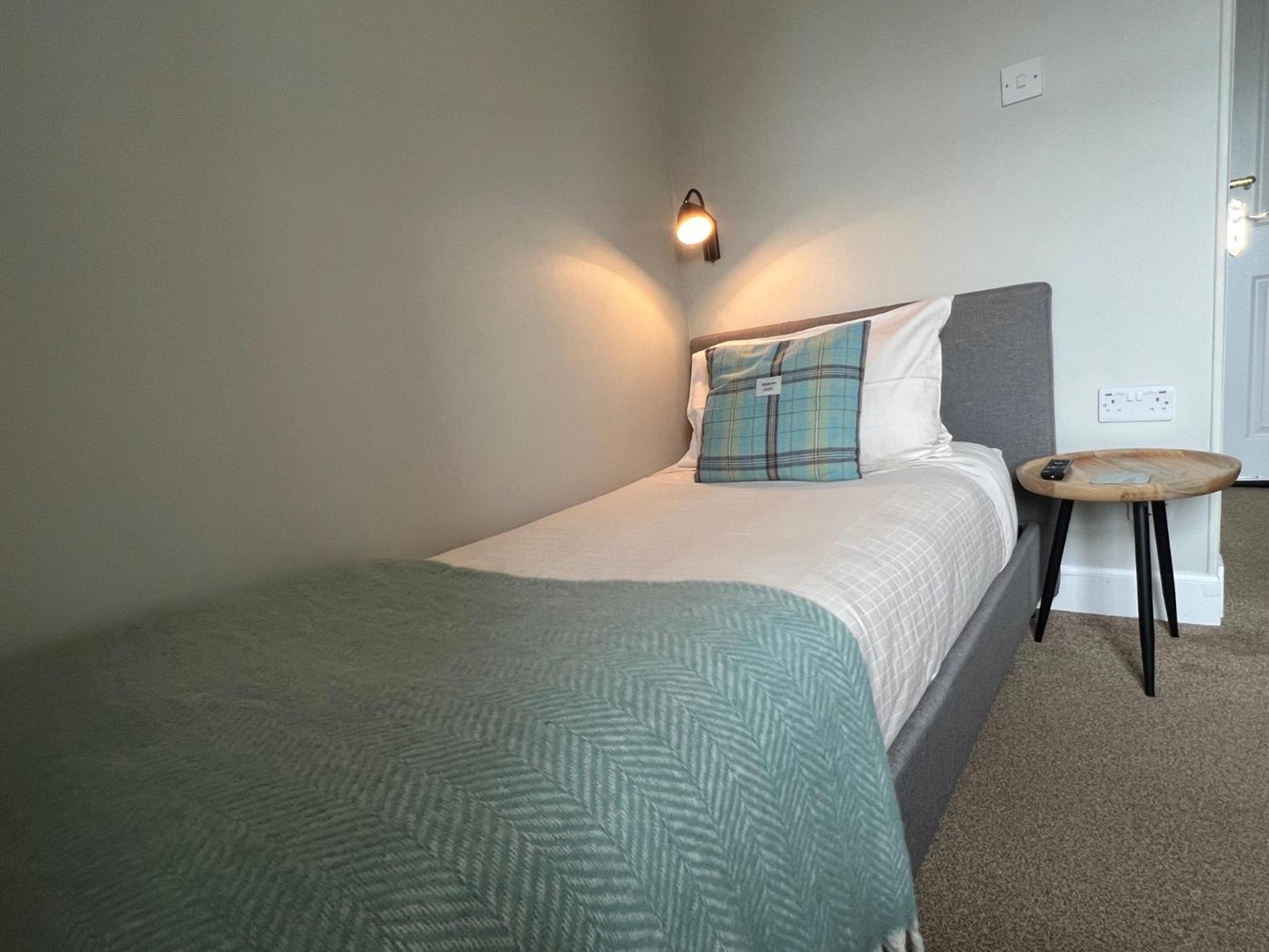 Single Room photo 2