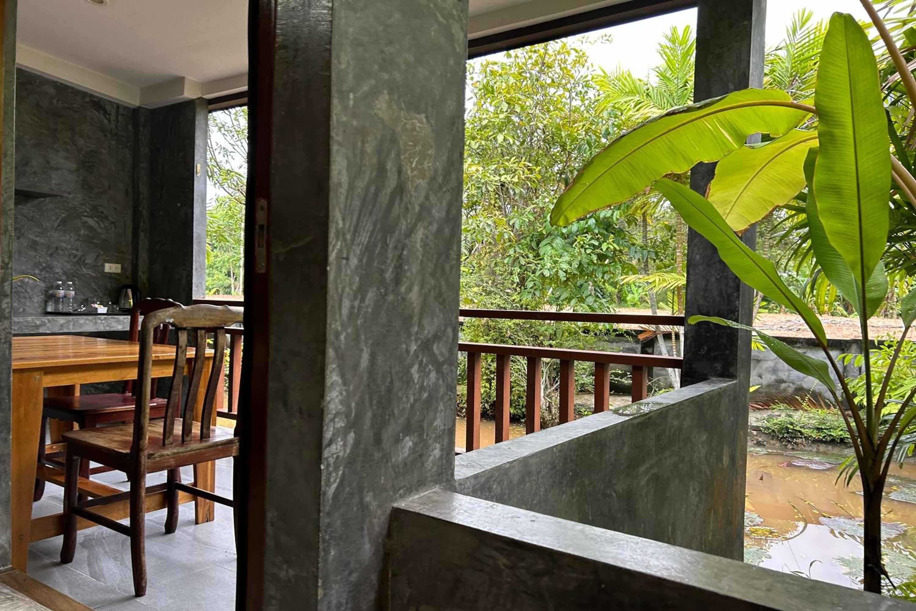 Deluxe Double Room with Balcony - Photo 3