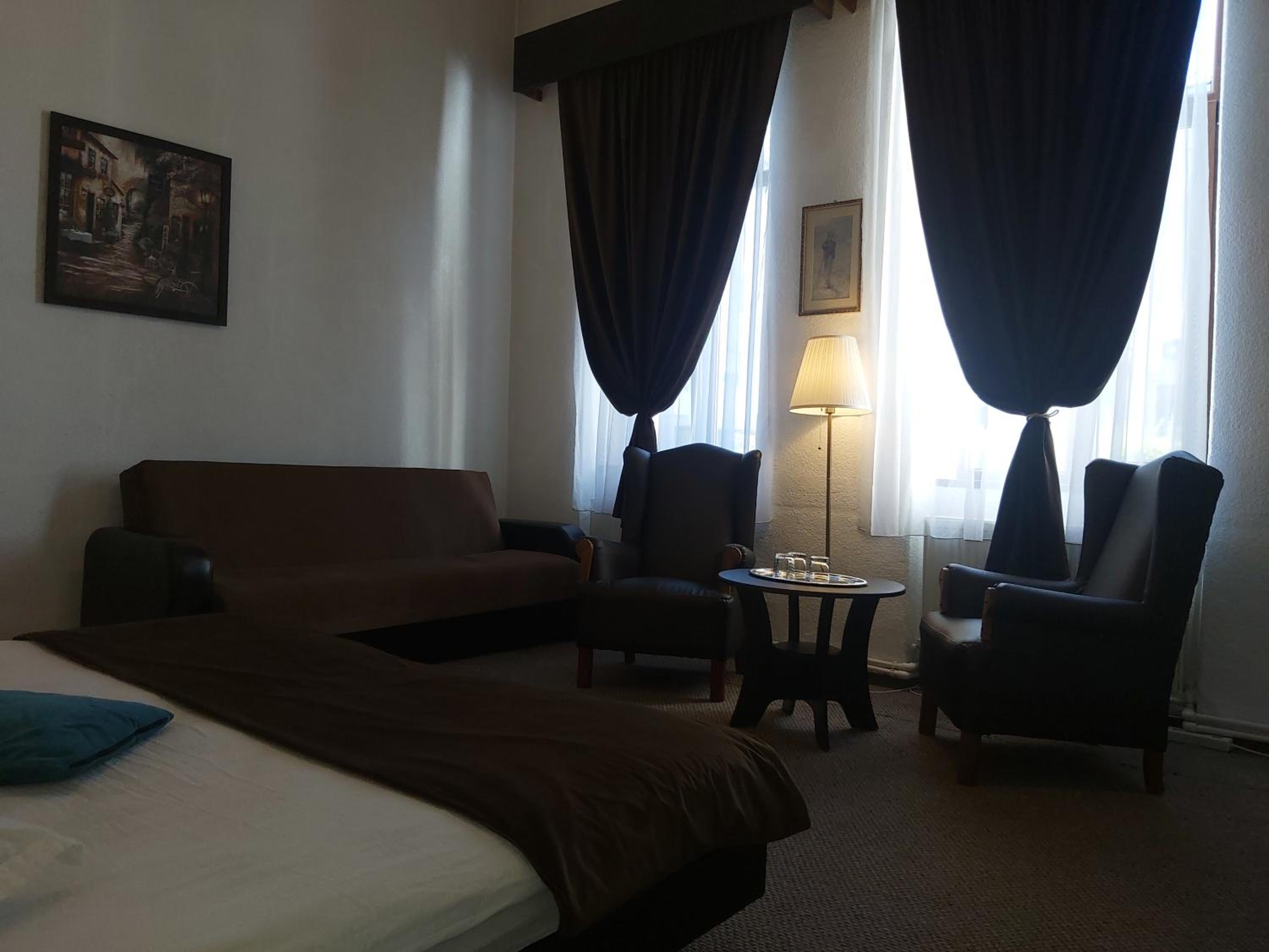 Standard Triple Room - Photo 3