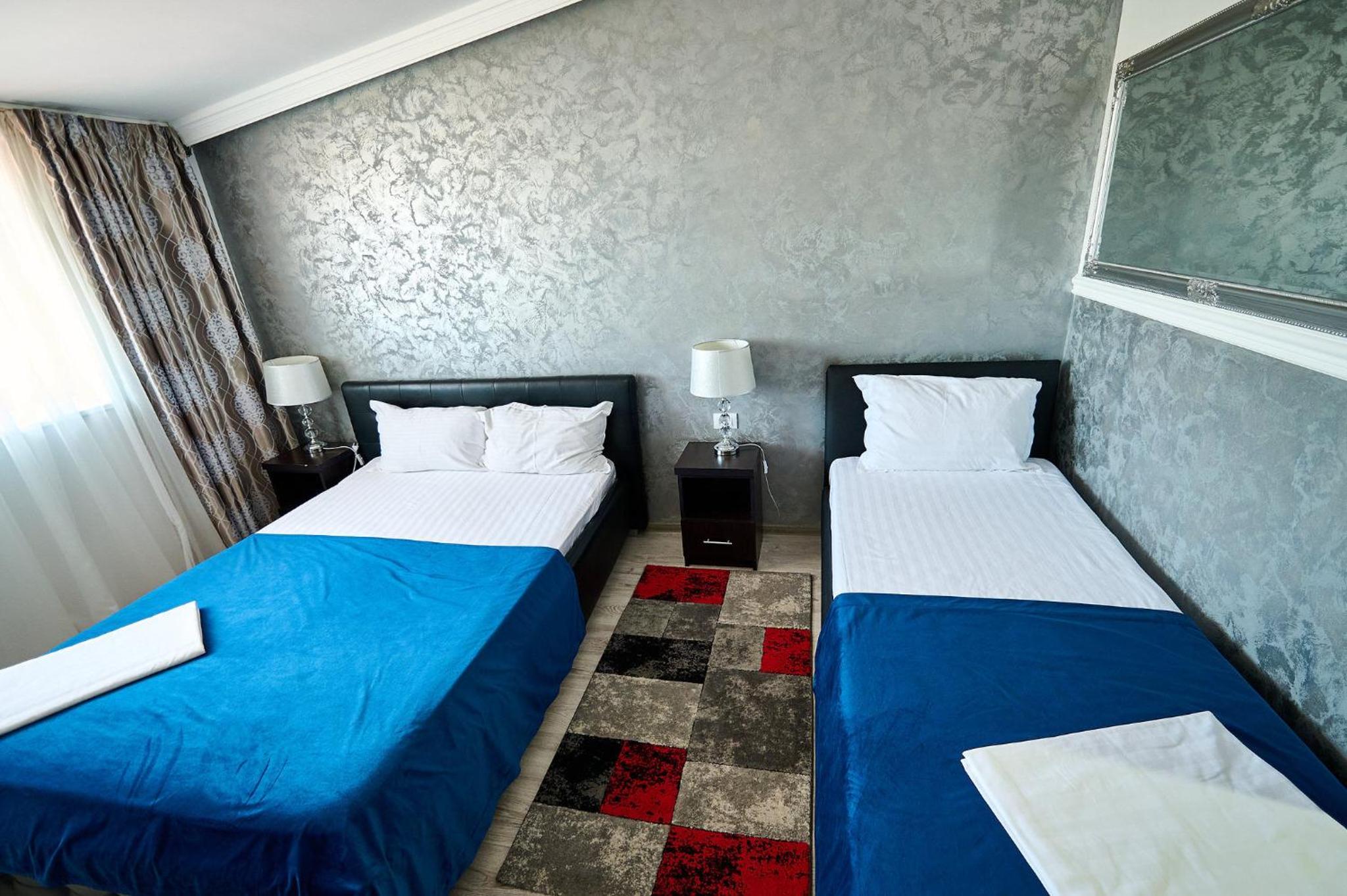 Triple Room - Photo 13