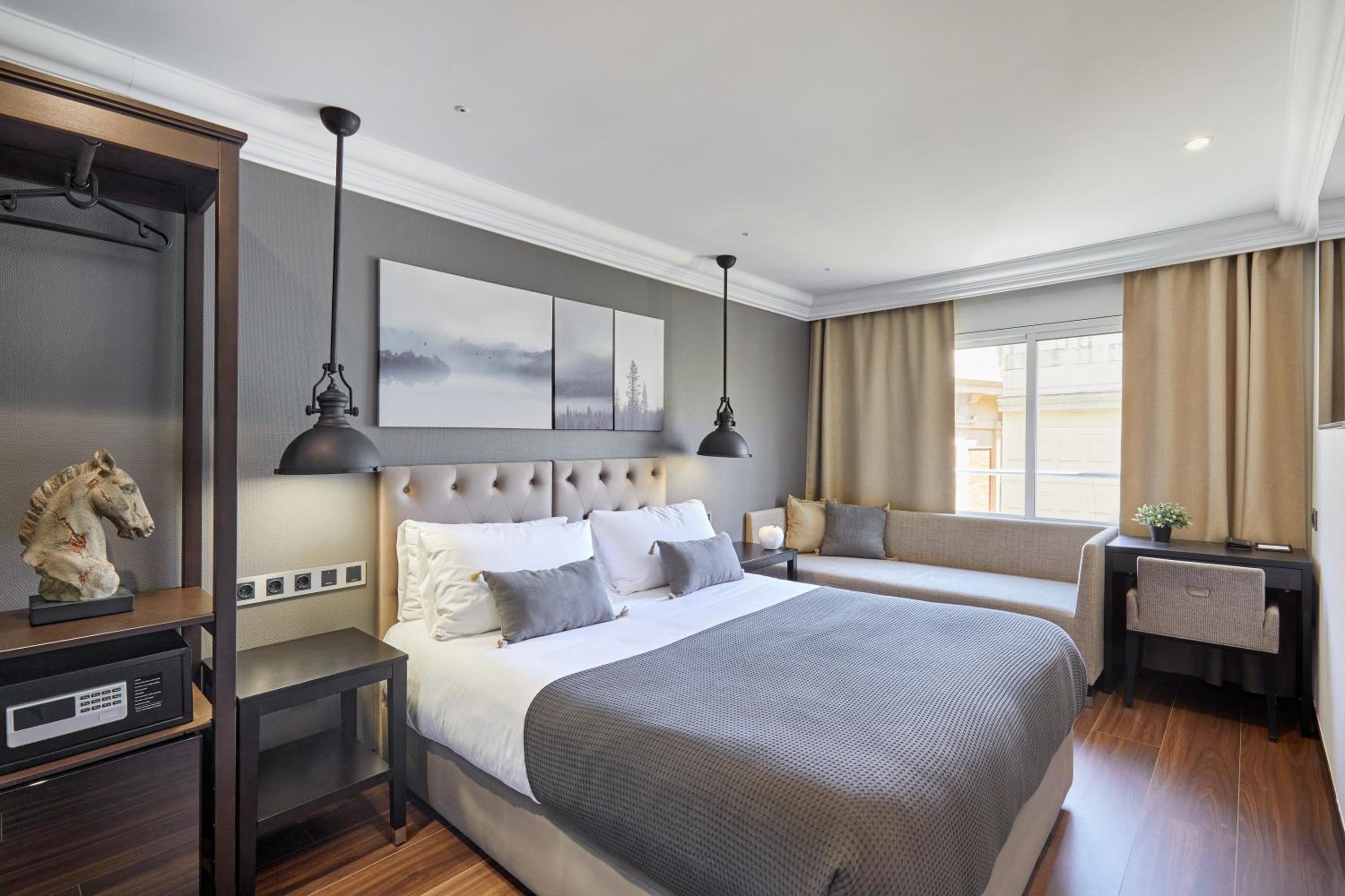 Superior Double Room photo 2