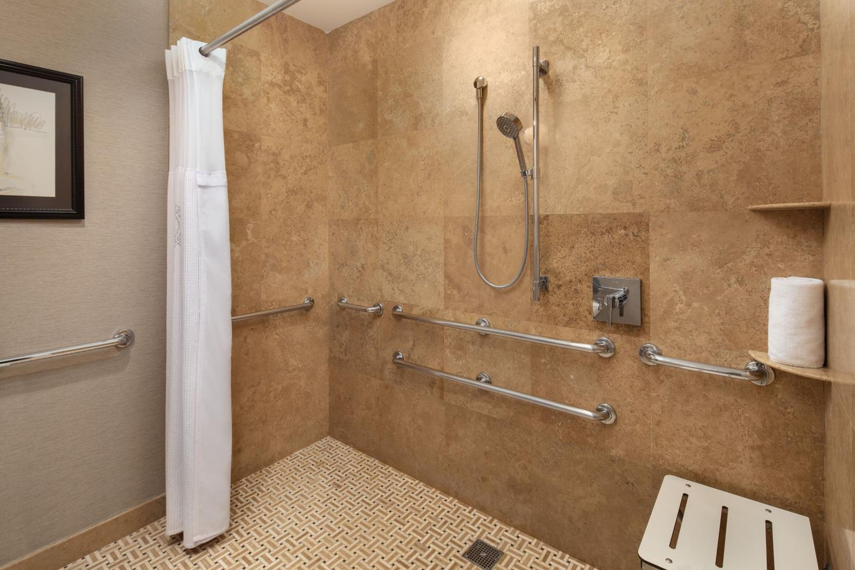 Landmark Suite, 1 Bedroom Suite, 1 King photo 2