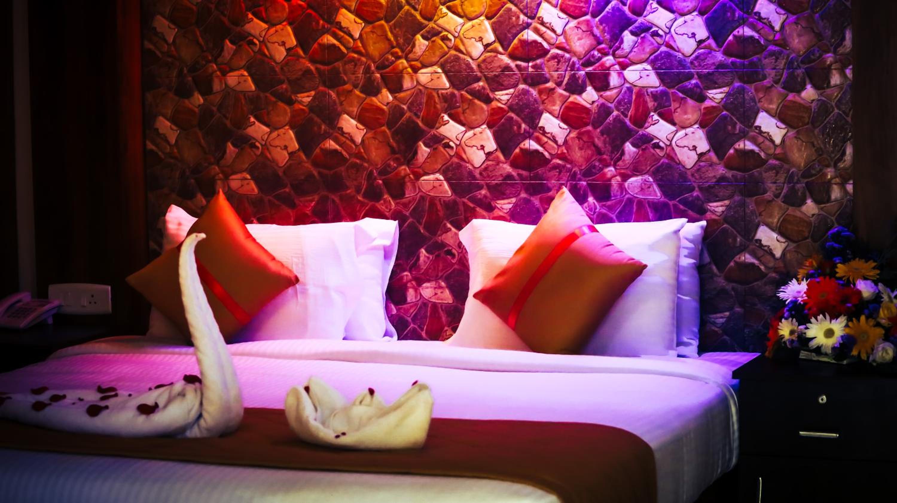 Deluxe Room - Photo 2