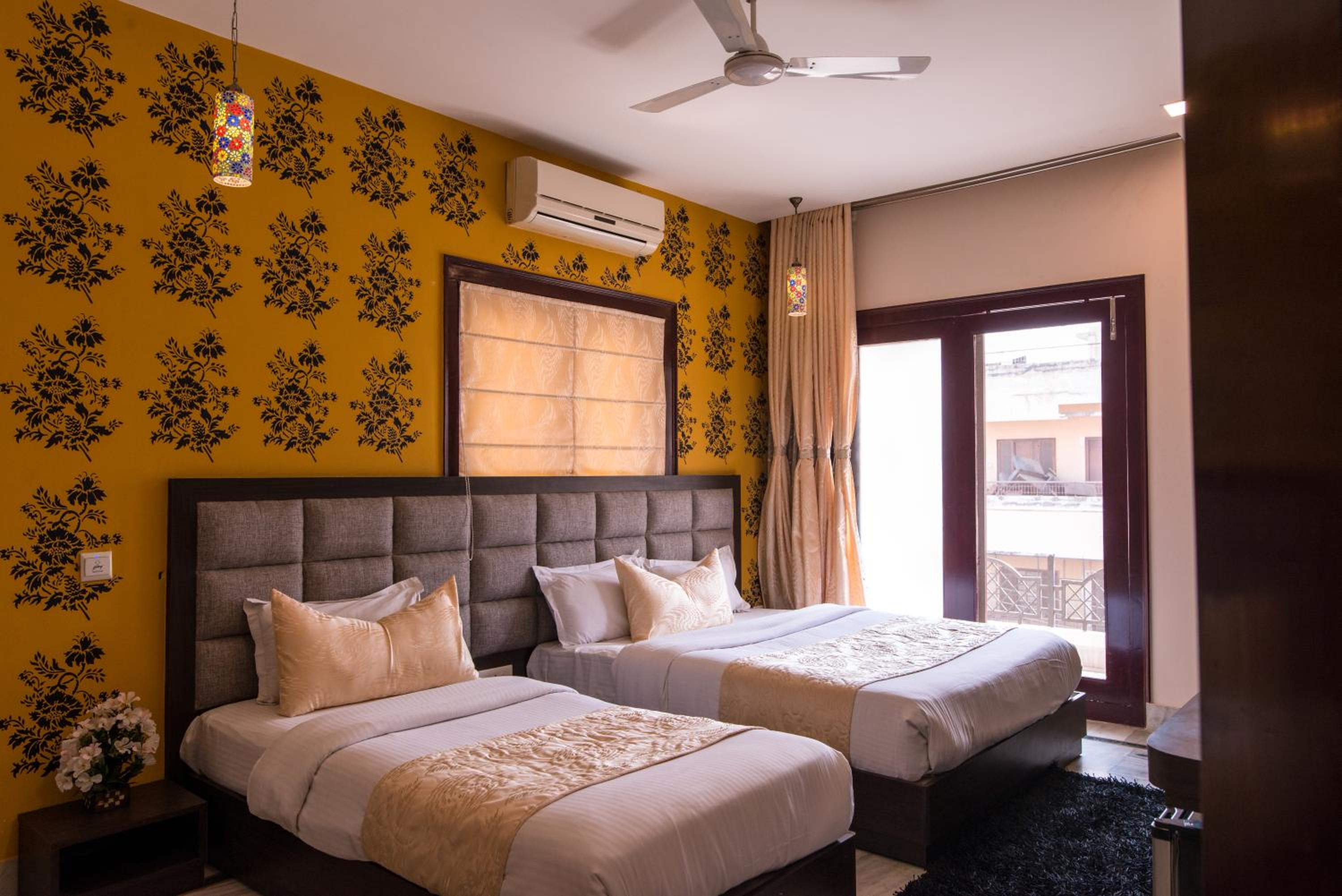 Deluxe Triple Room photo 2