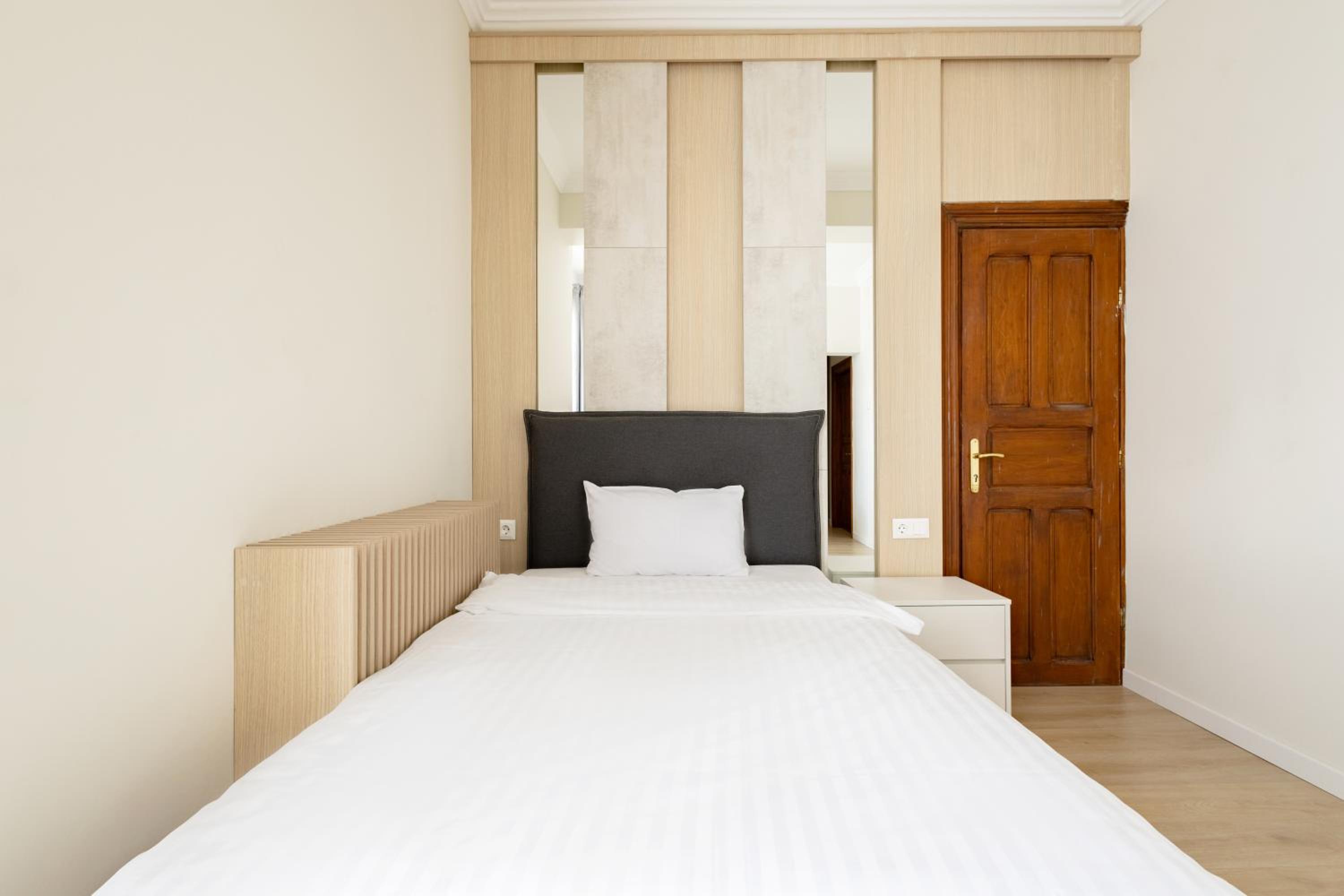 Single Room with Balcony photo 1