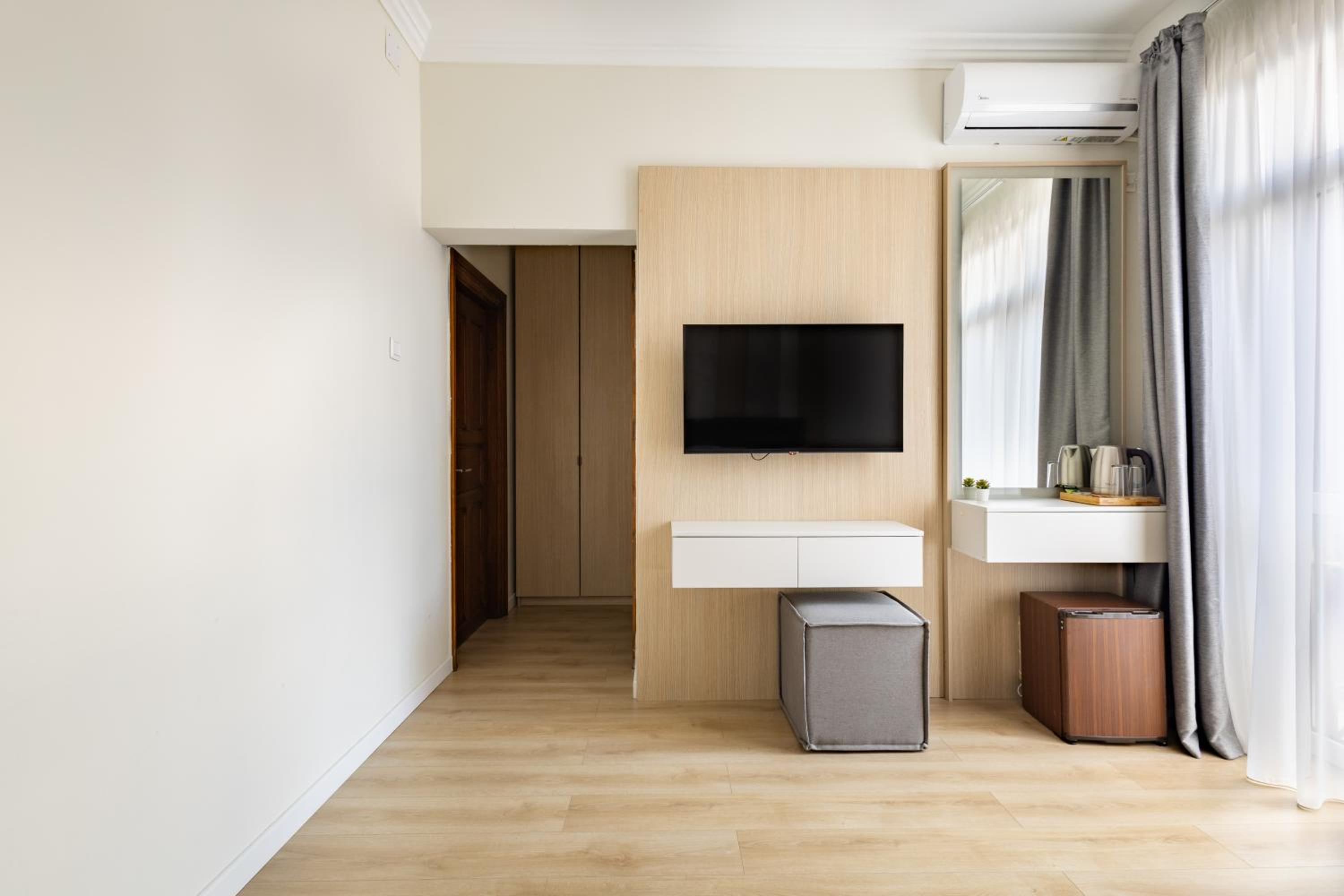 Single Room with Balcony photo 3