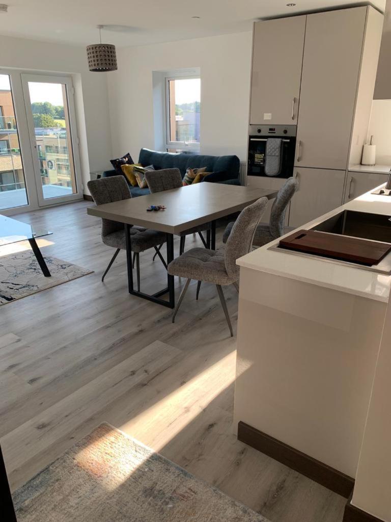 Apartment photo 2