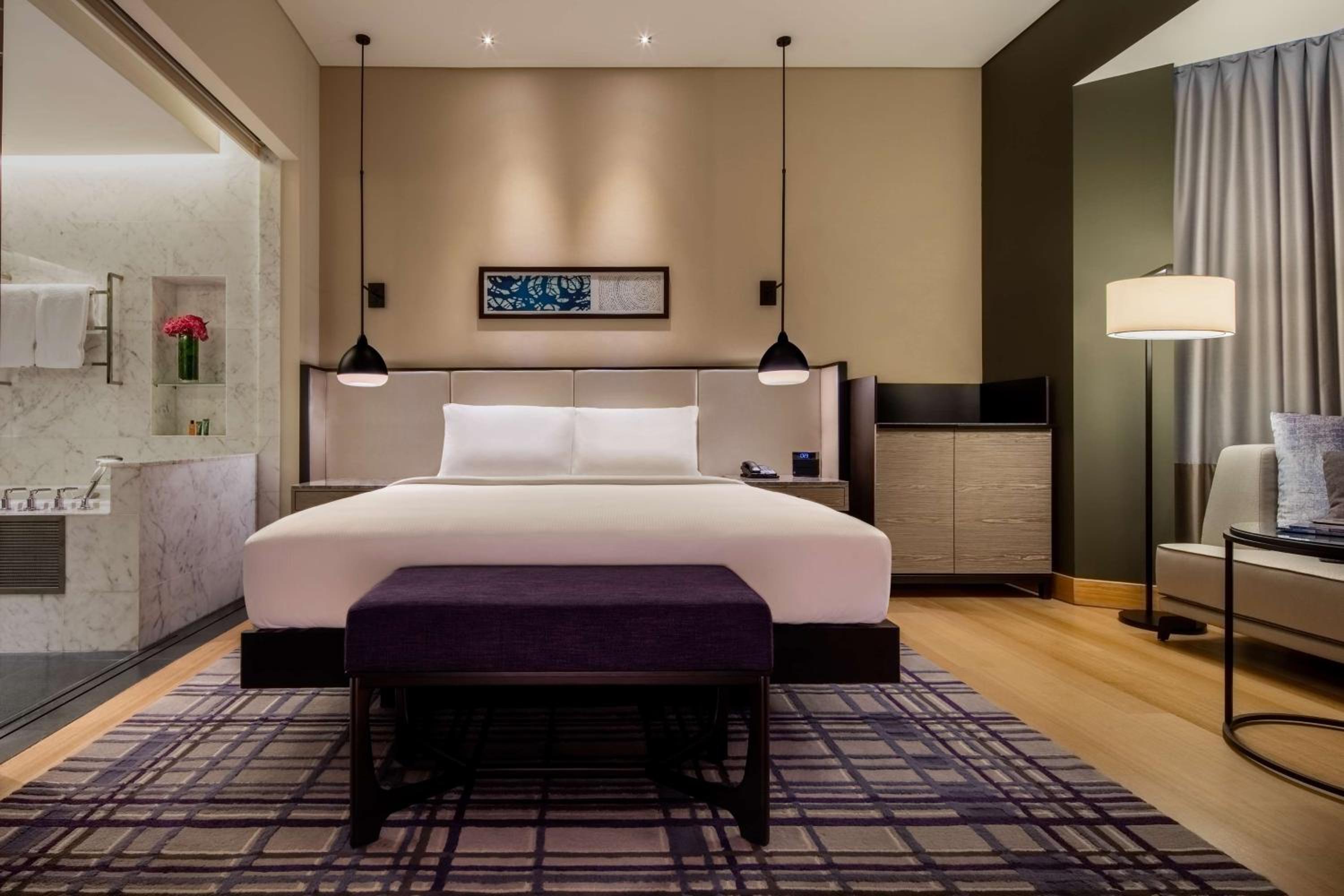 Executive King Room