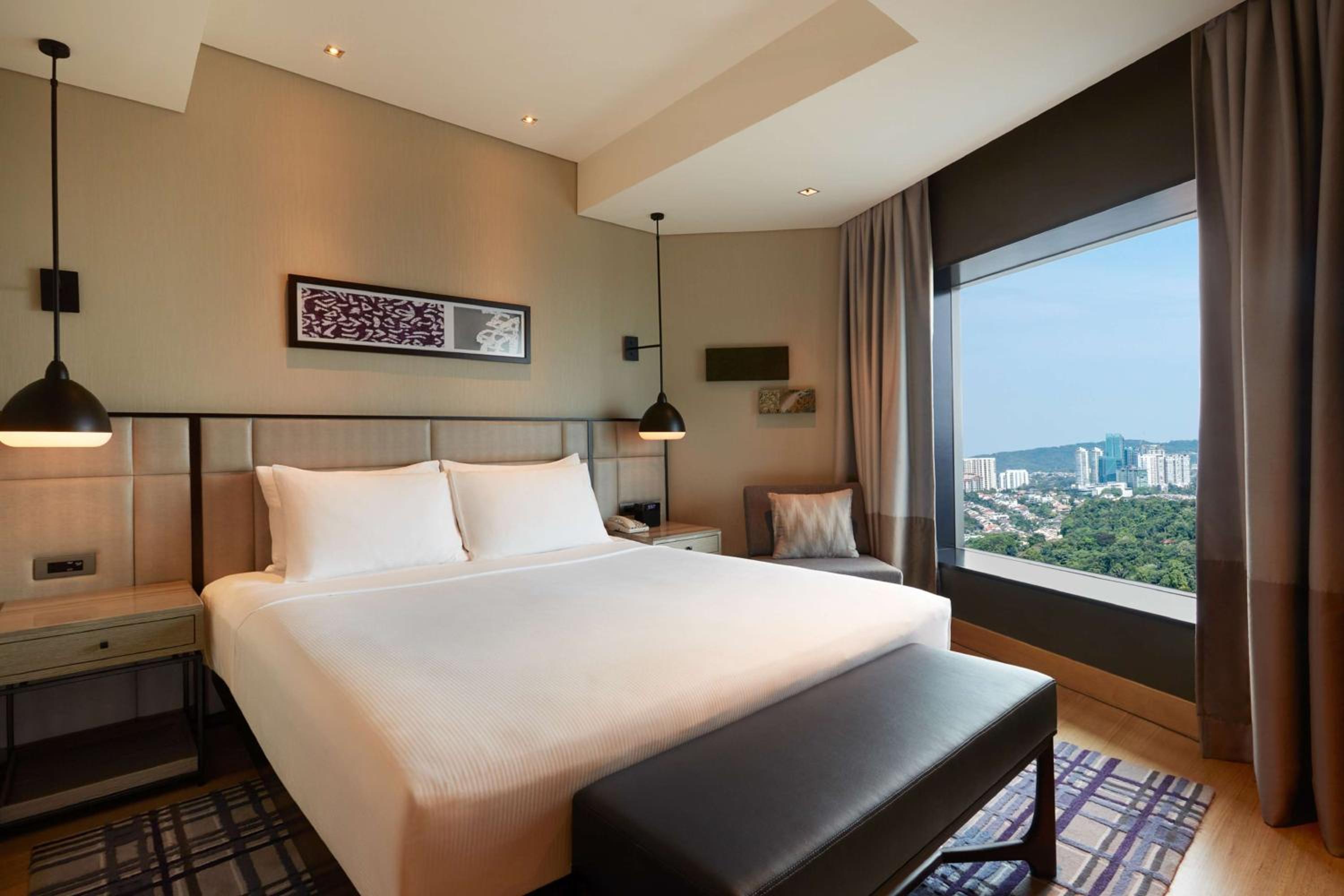 Grand Executive Suite