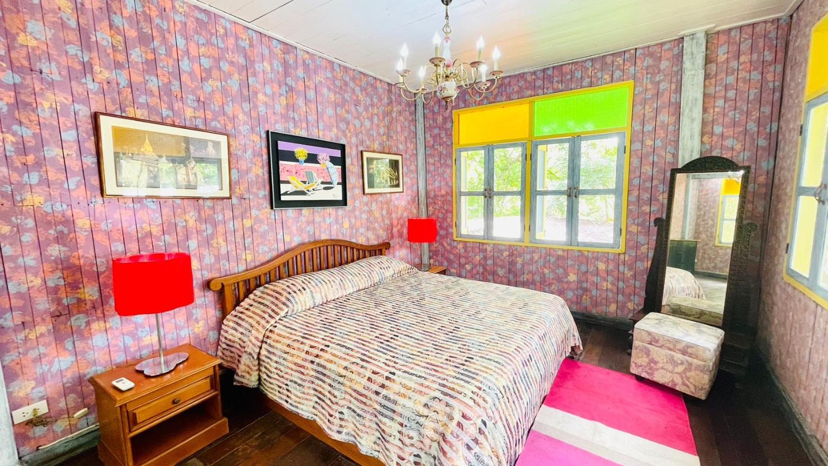 Family Room with Terrace photo 3