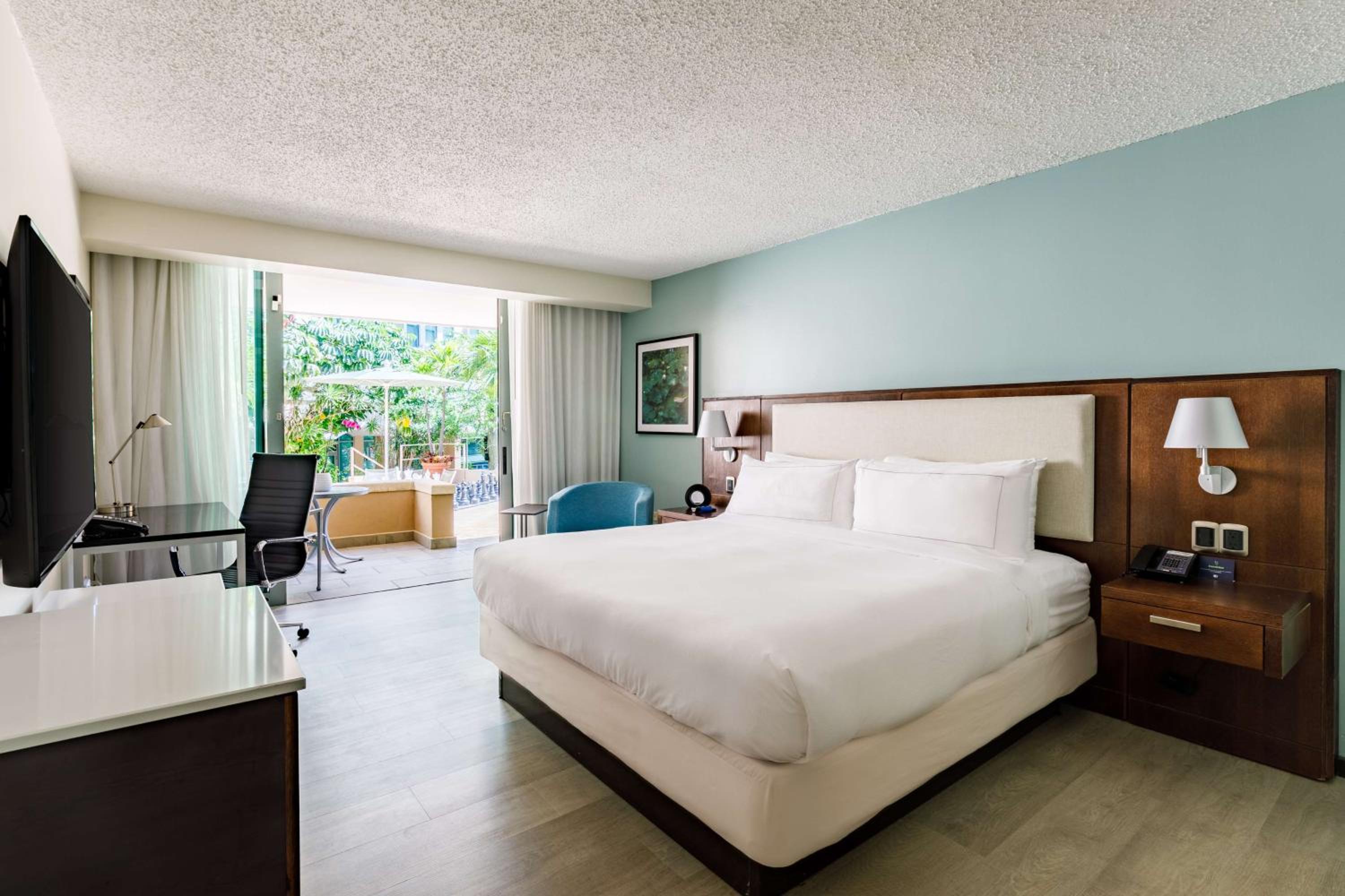 King Room with Balcony and Garden View