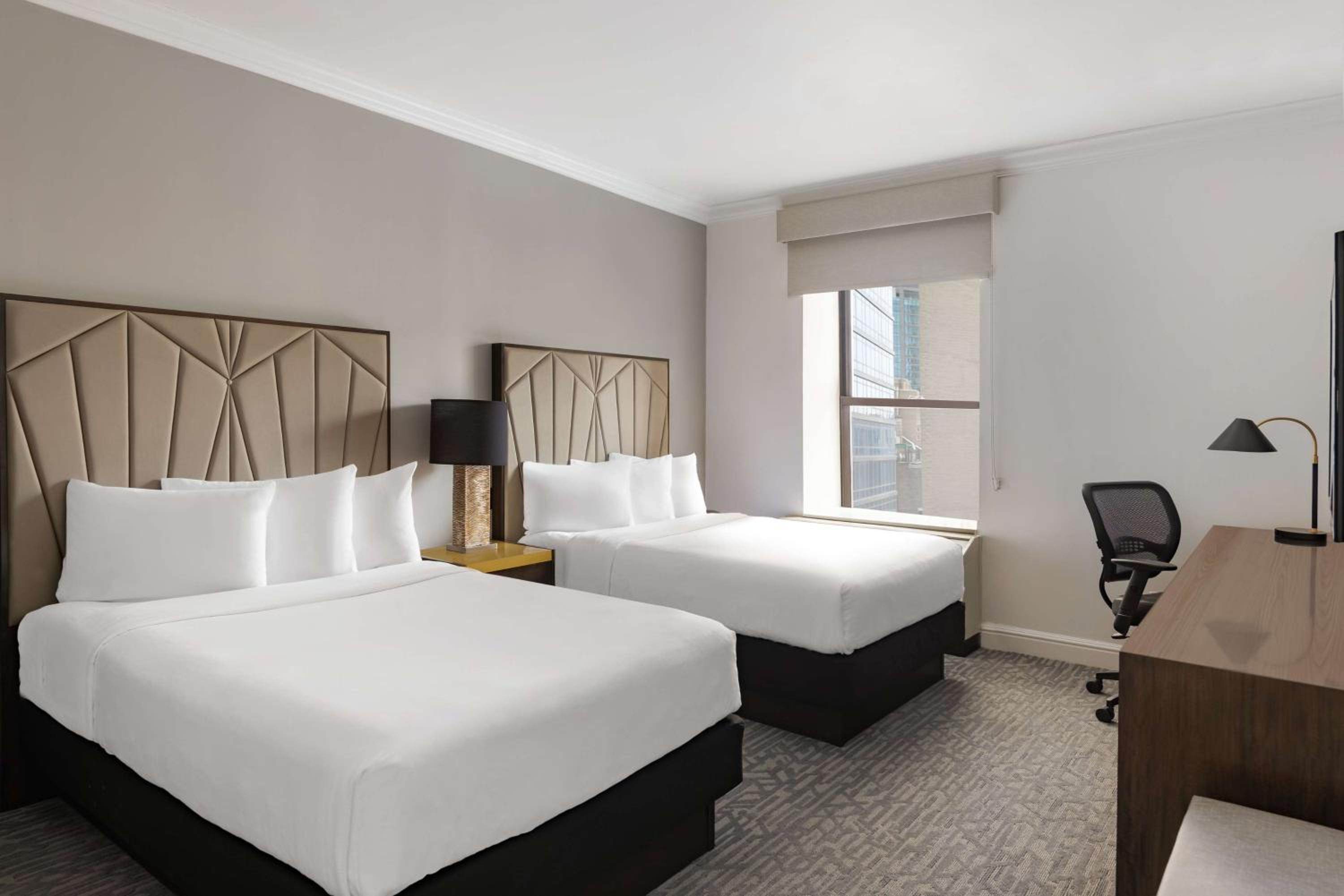 Double Room with Two Double Beds - Mobility Accessible with Tub