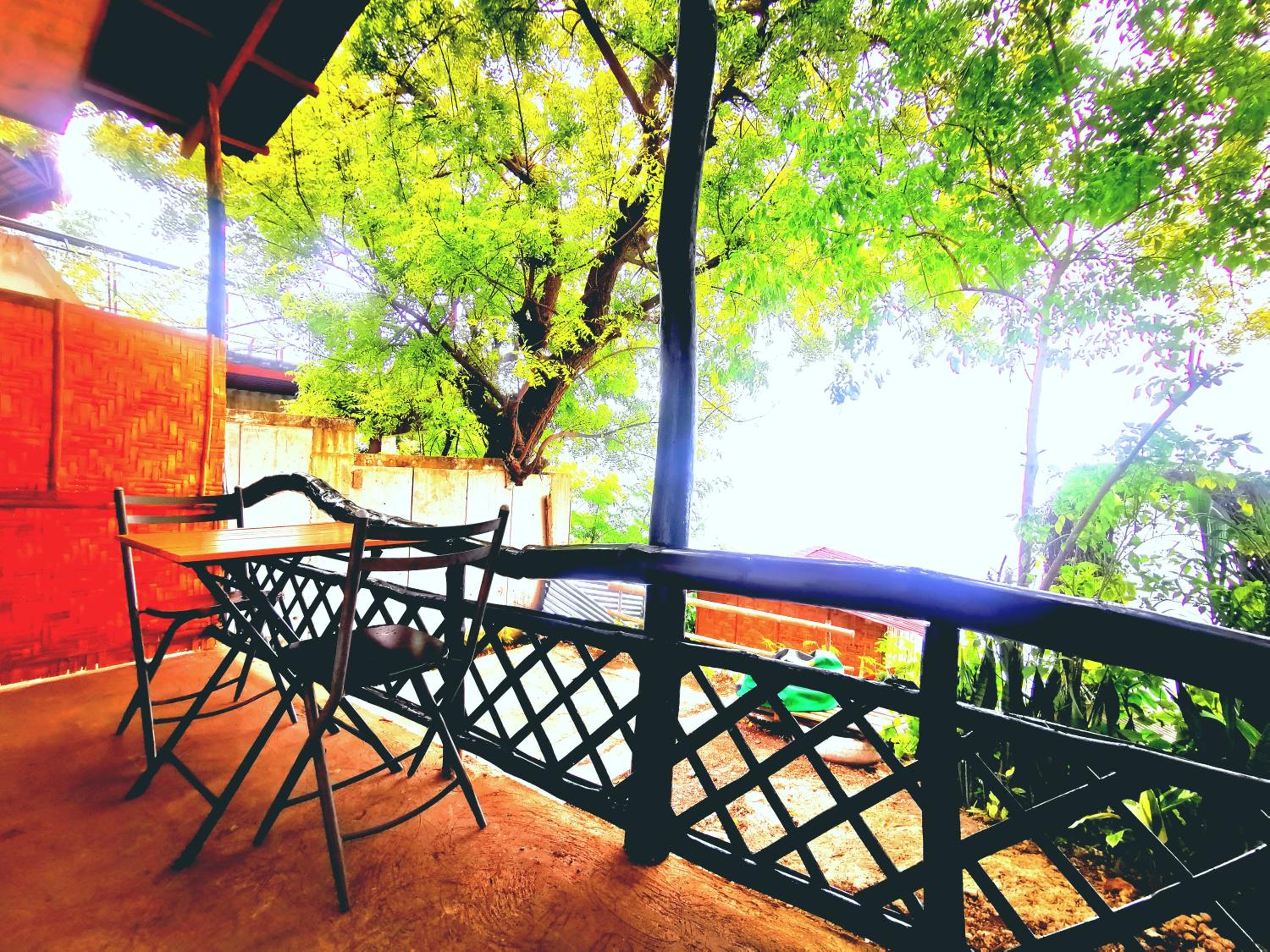 Deluxe Double Room with Balcony and Sea View - Photo 13