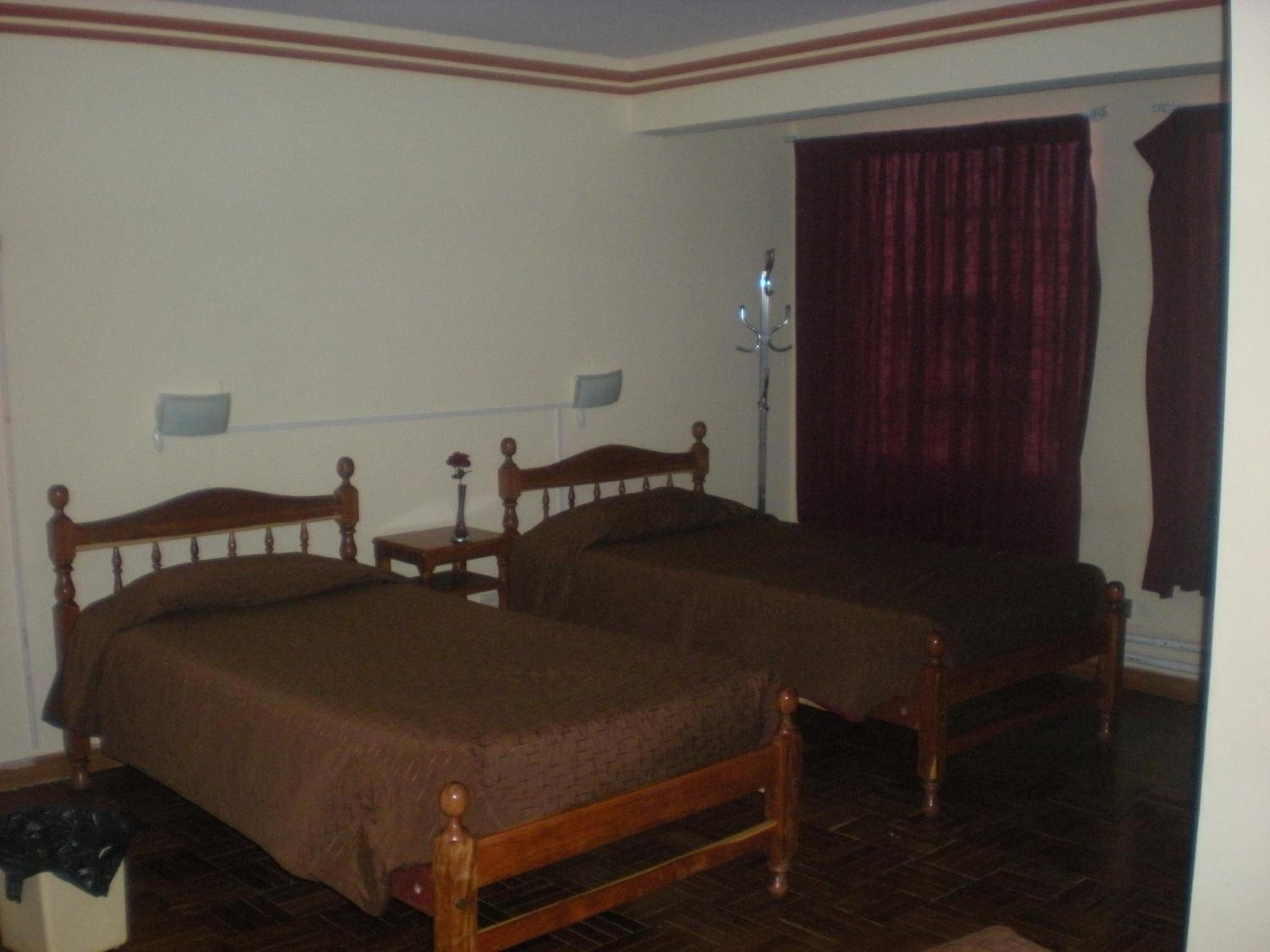 Twin Room with Shared Bathroom photo 2
