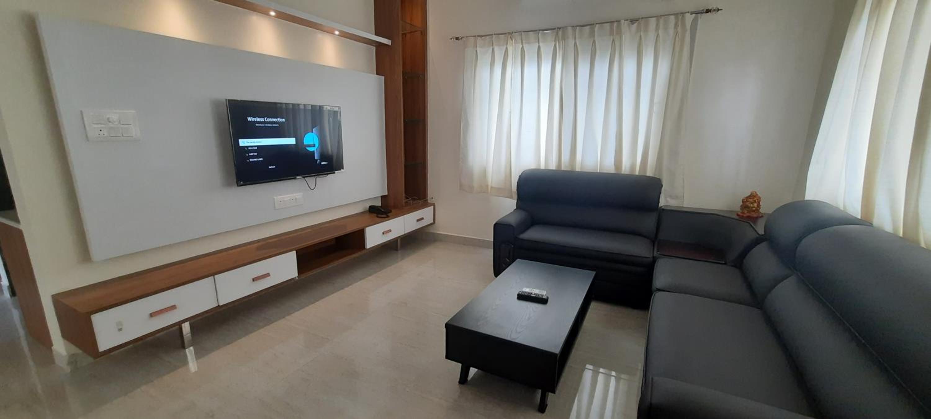King Room with Balcony photo 2
