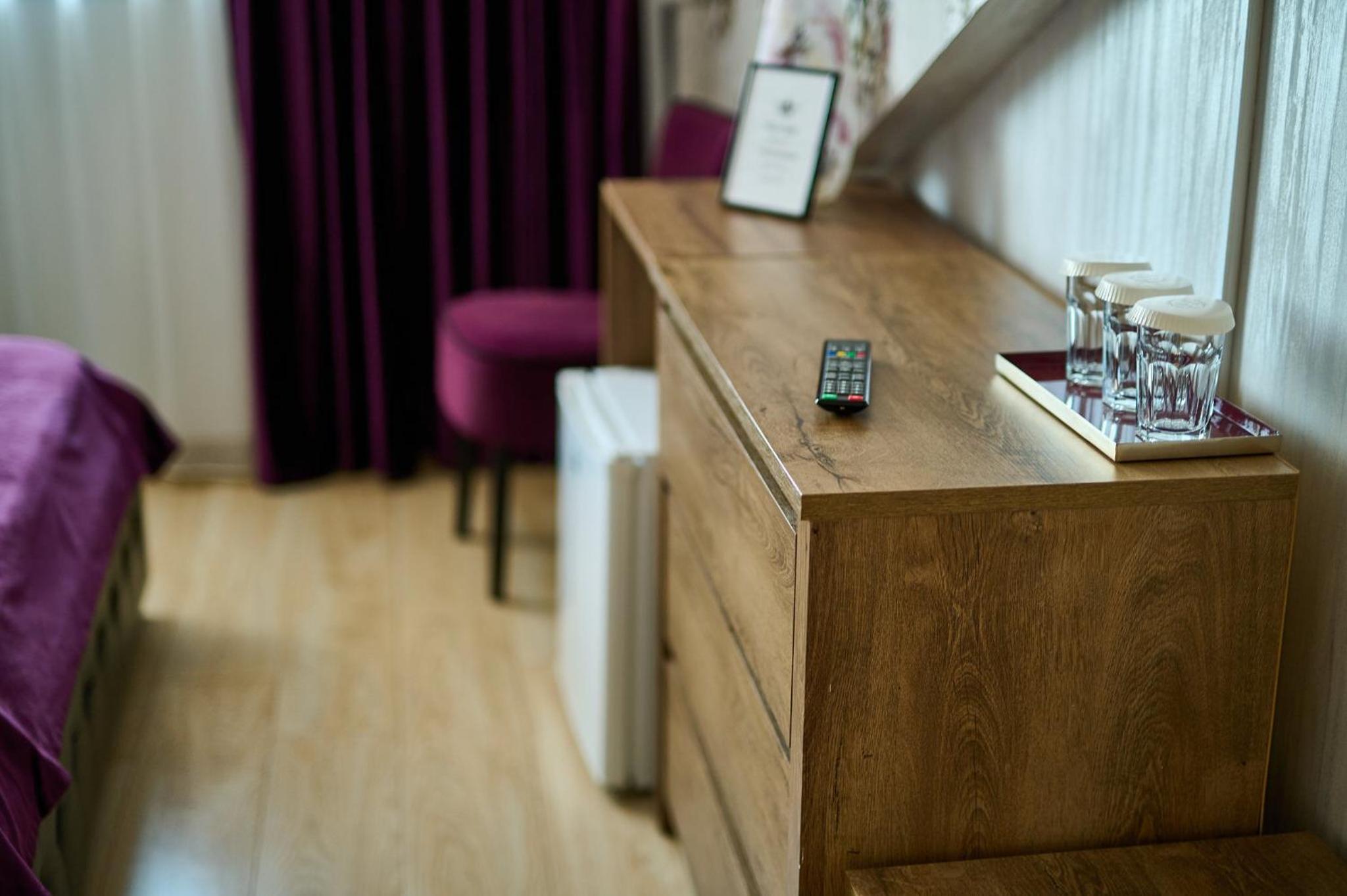 Basic Twin Room - Photo 31