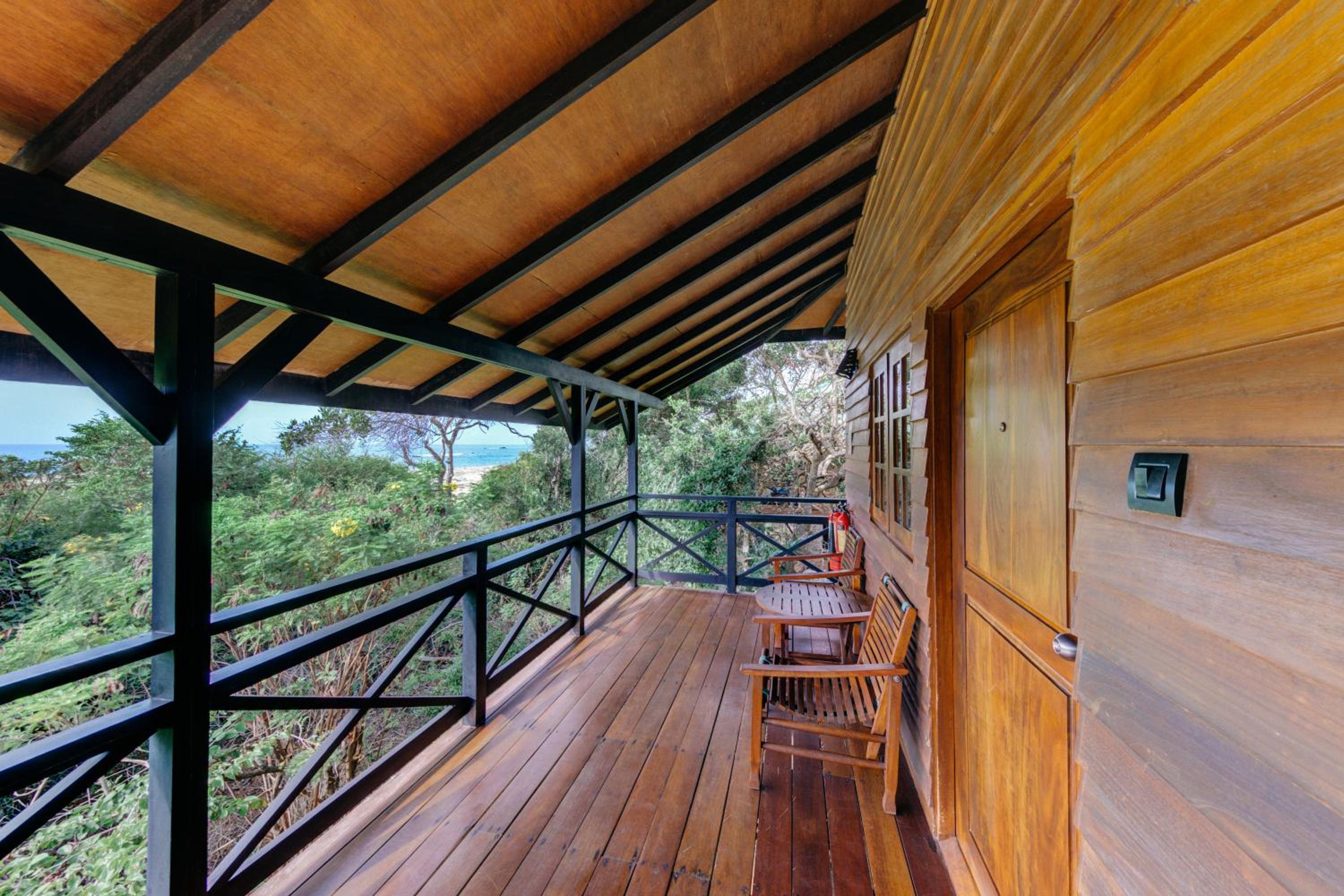 Beach Chalet King - 10% off Safari | Complimentary cocktail each if reserved during Stargazing experience - Photo 3