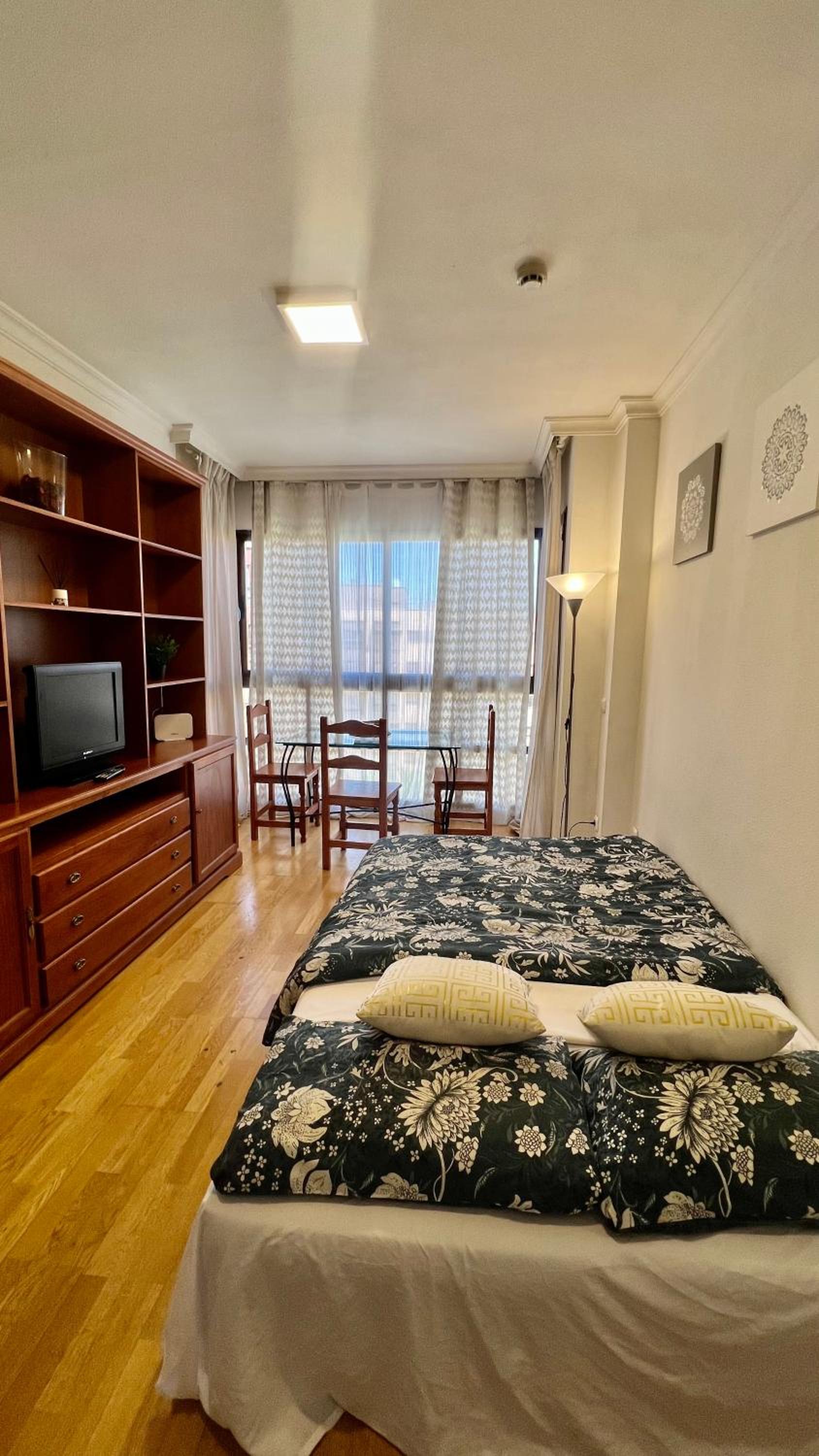 One-Bedroom Apartment - Photo 42