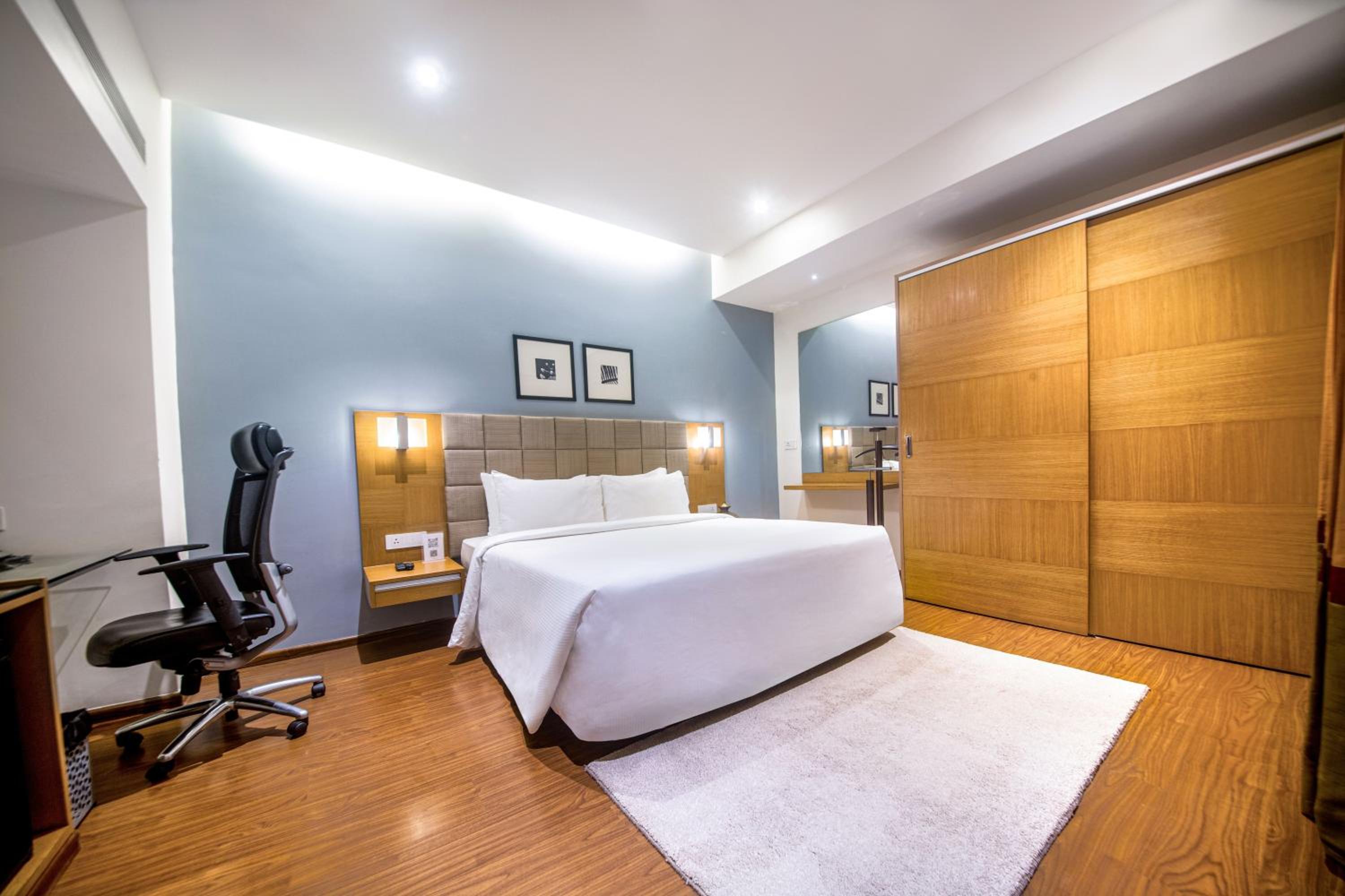 Premium Double Room - Enjoy 02 hours of complimentary lounge access from 07pm - 09pm