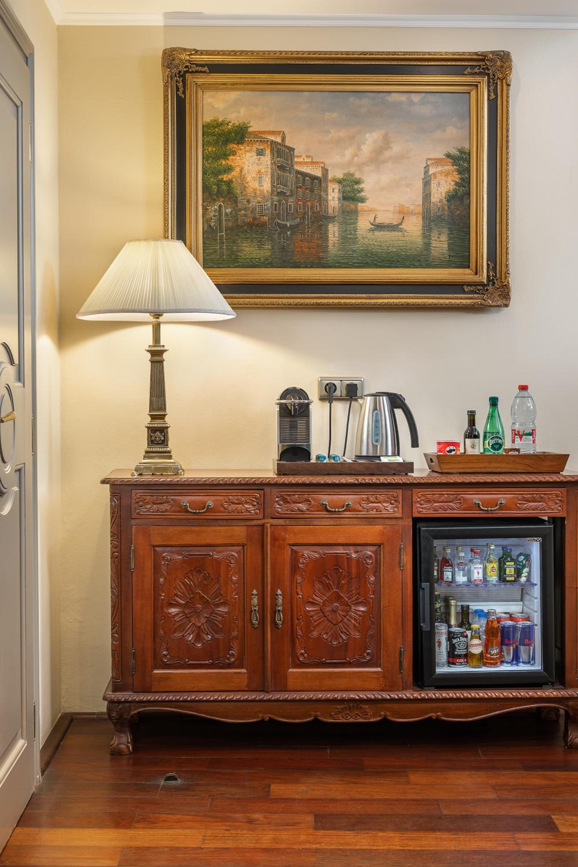 Duplex Suite - Photo 2