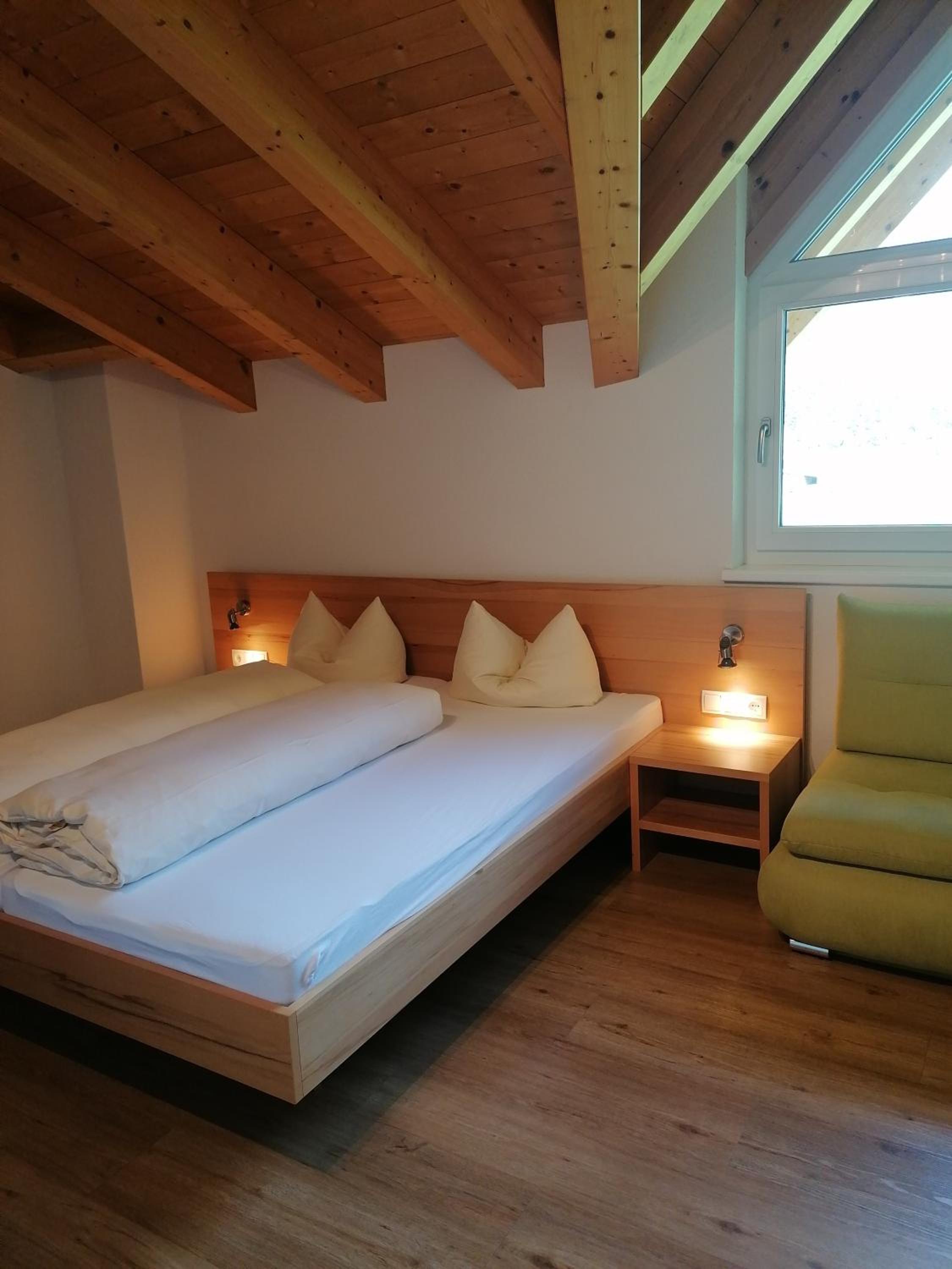 Two-Bedroom Apartment with Balcony photo 1