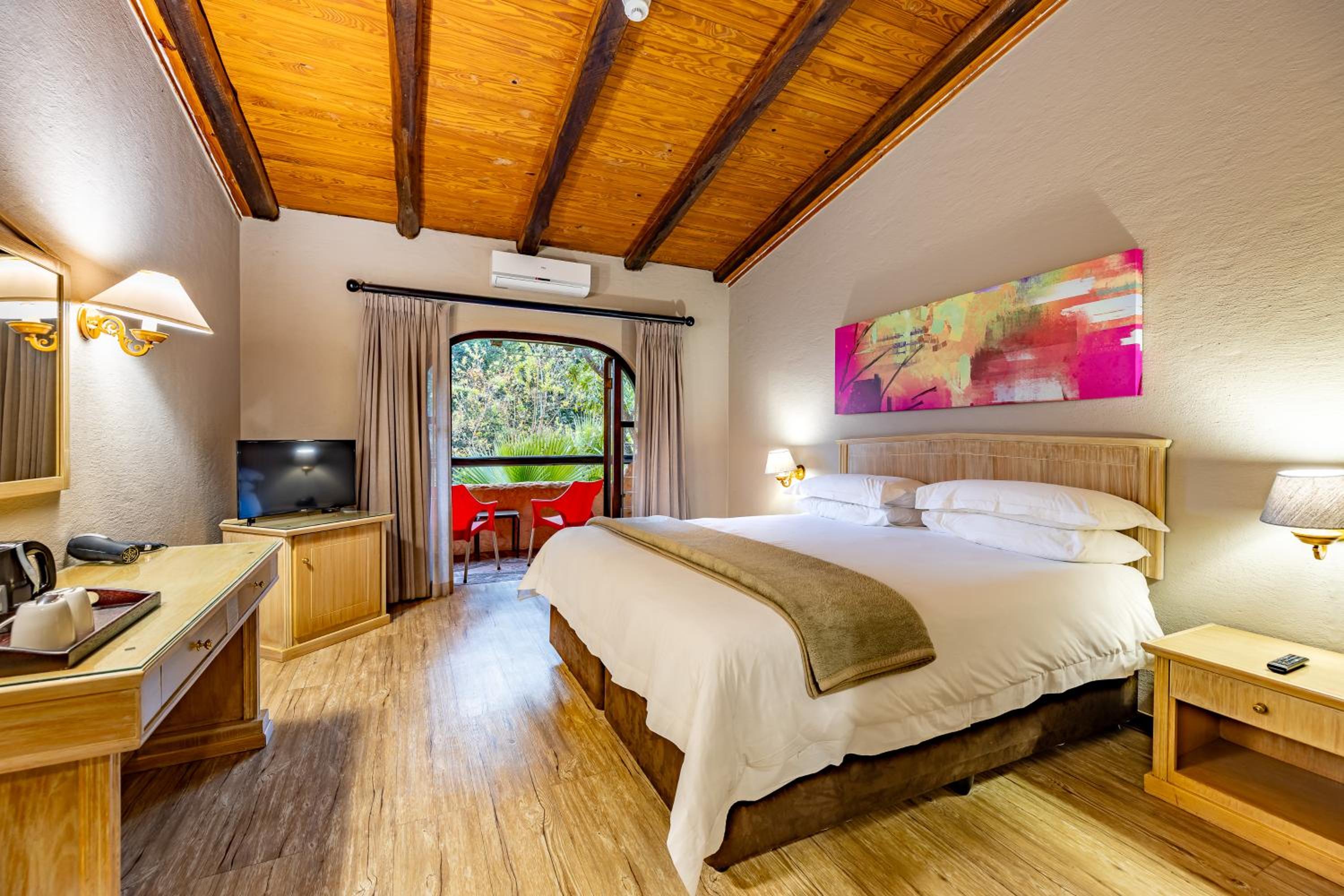 Standard King or Twin Room with Garden View - Photo 1