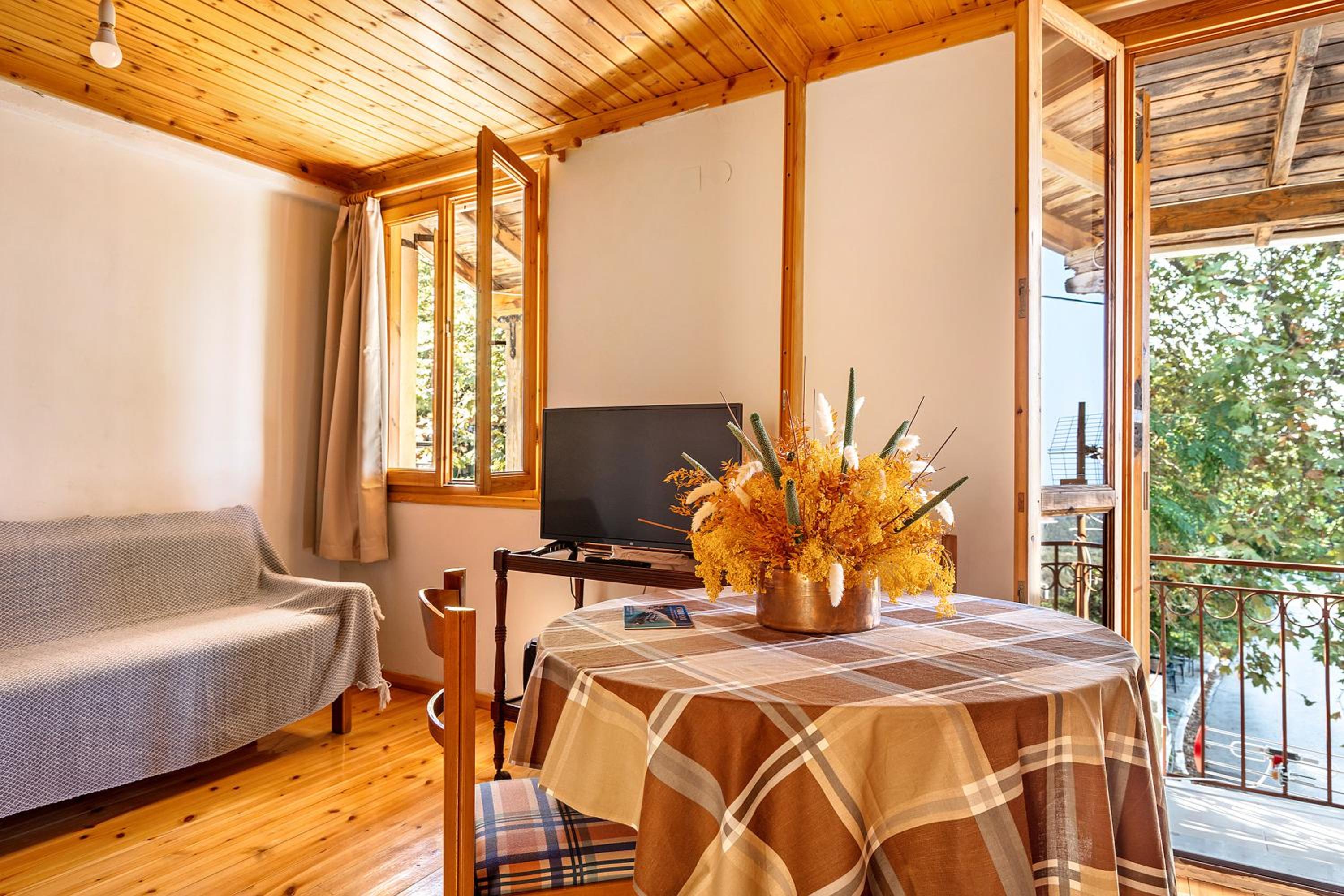Superior One-Bedroom Apartment With Balcony - Sea View
