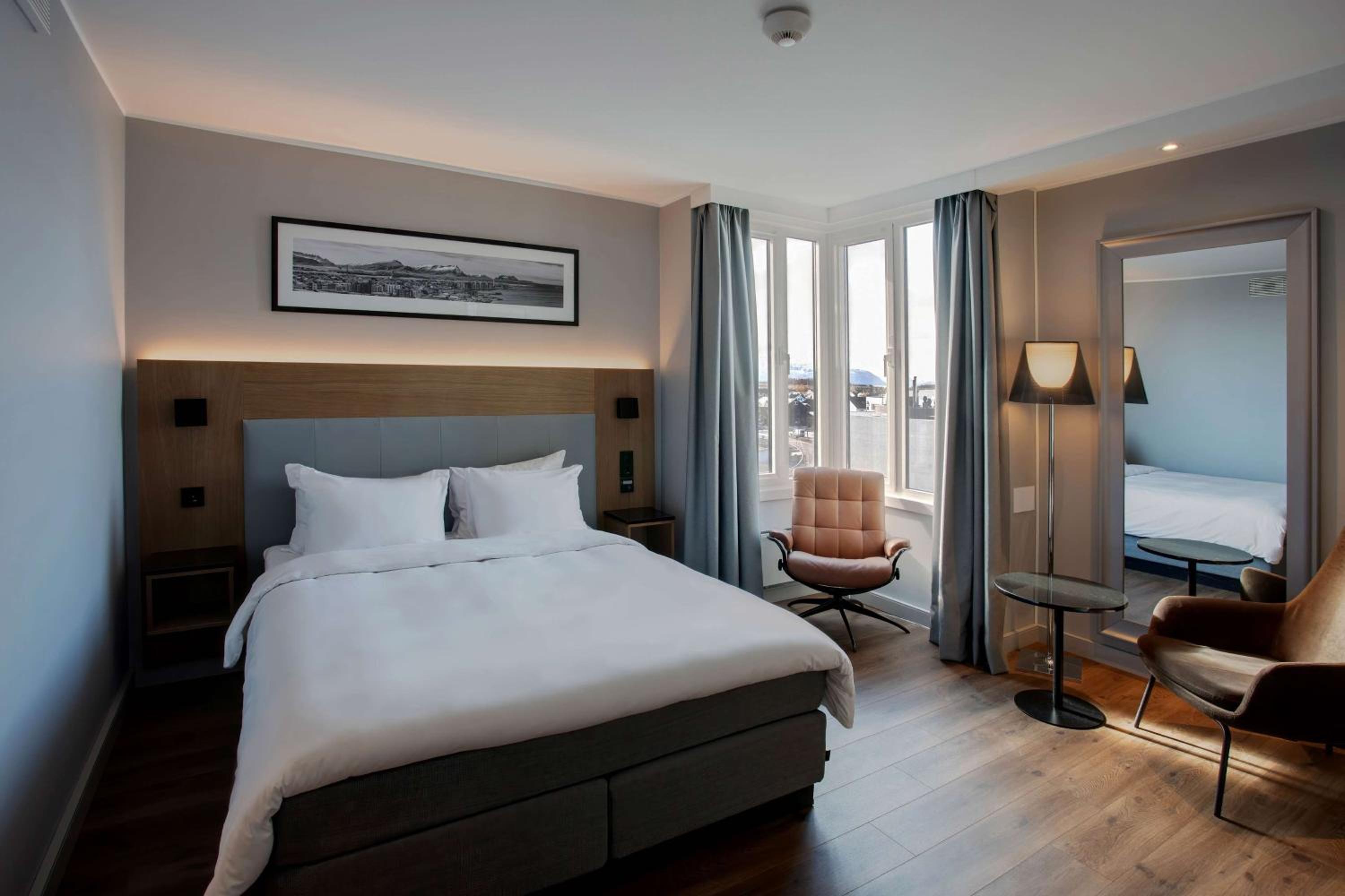 Premium Room with Sea View - Photo 9