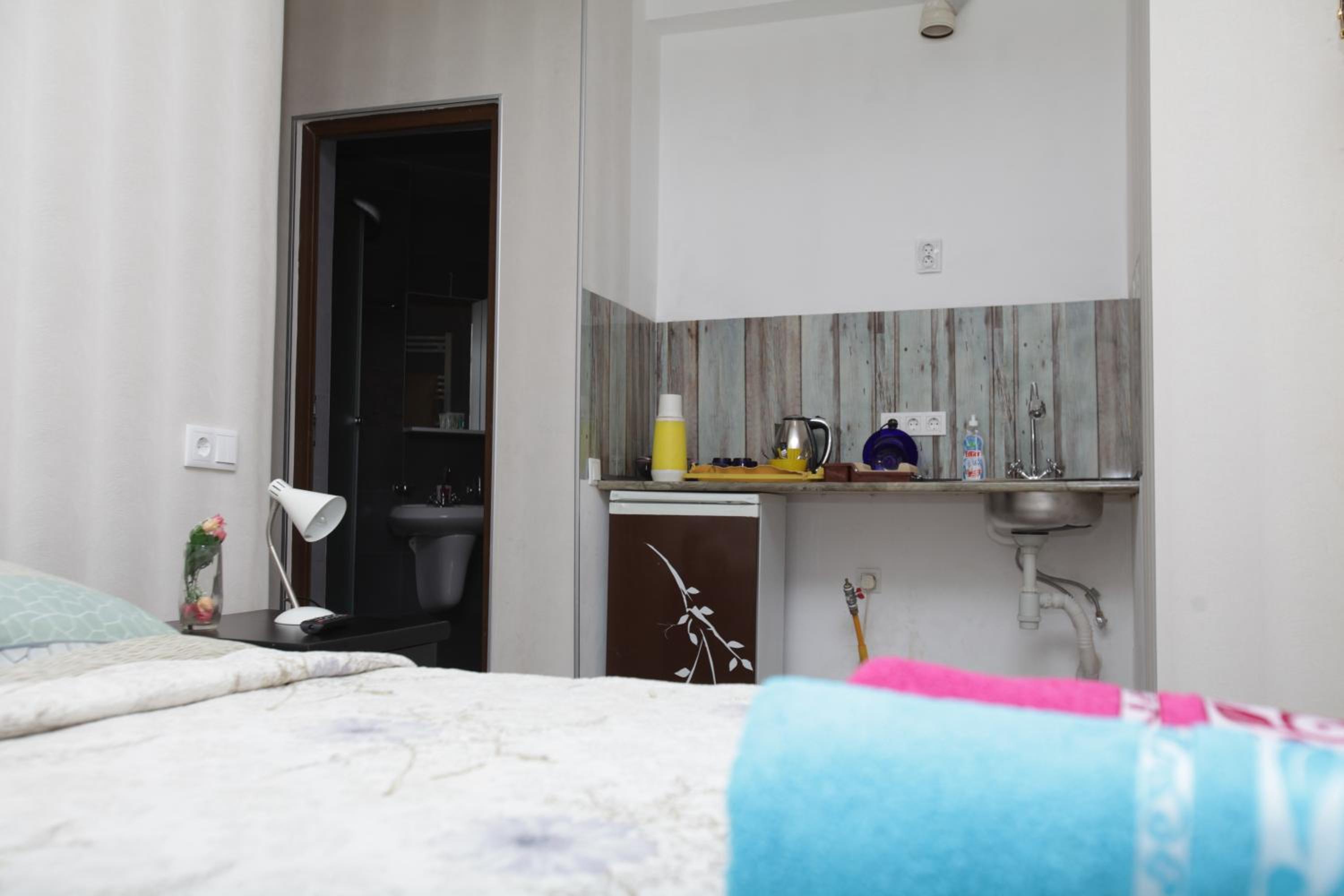 Studio Apartment - Photo 10