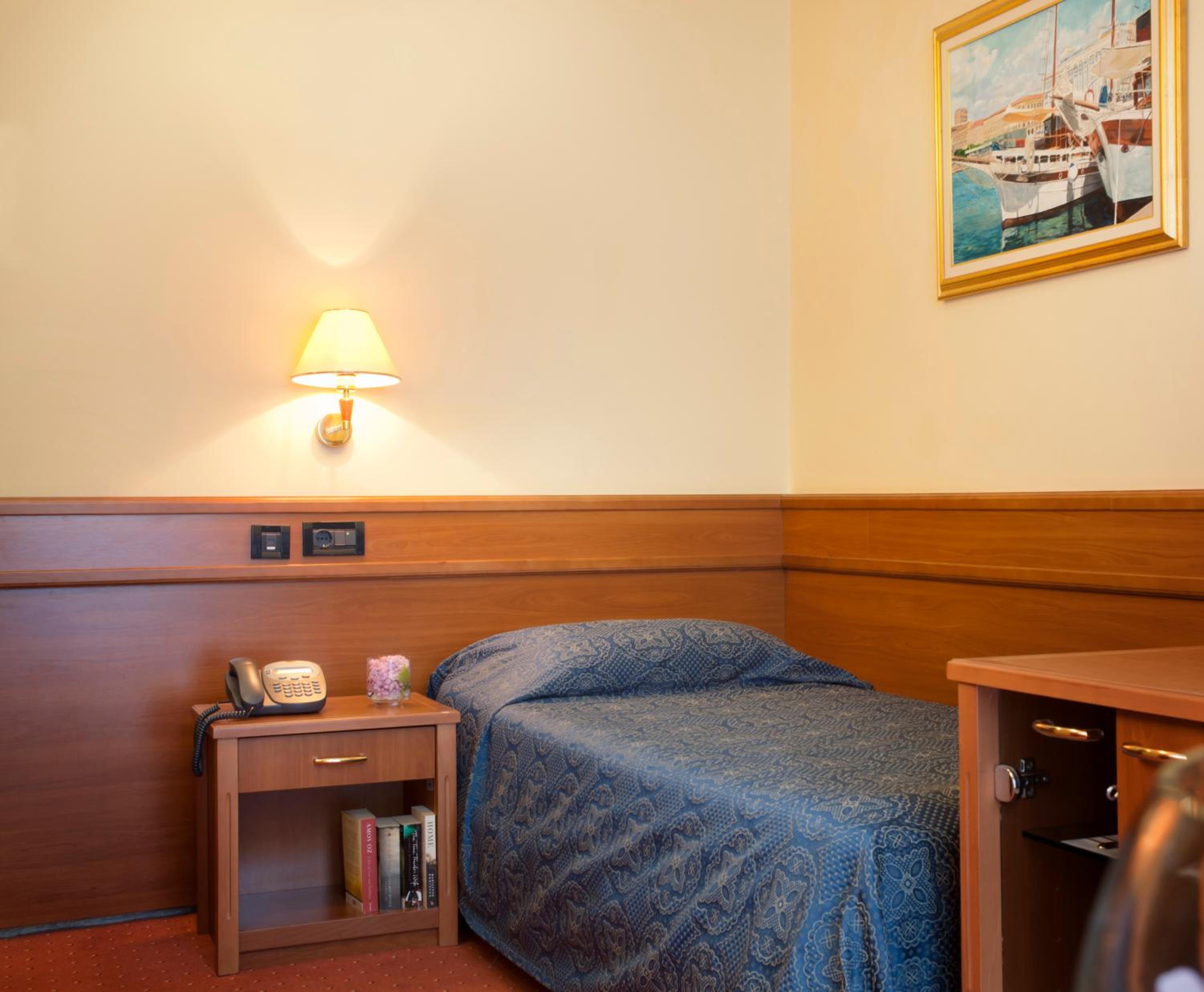 Single Room with Sea View photo 2