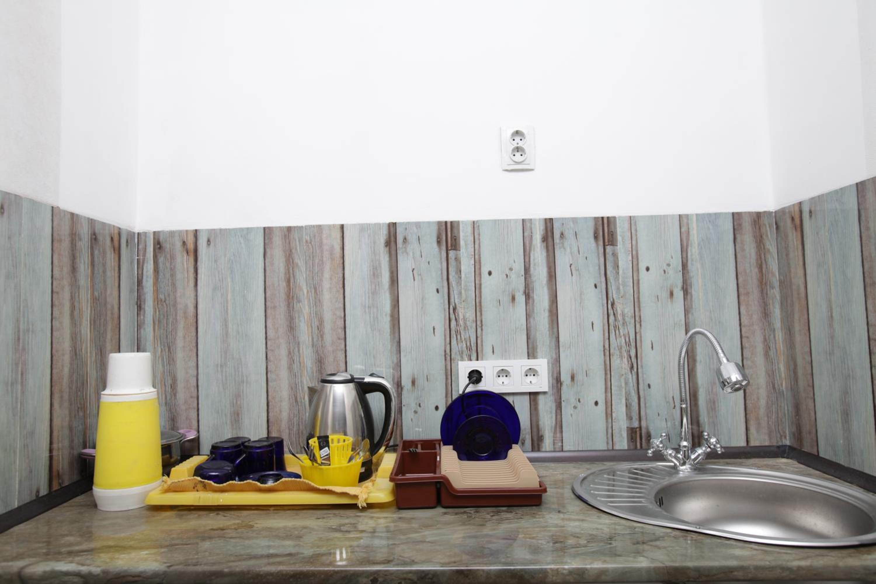 Studio Apartment - Photo 19