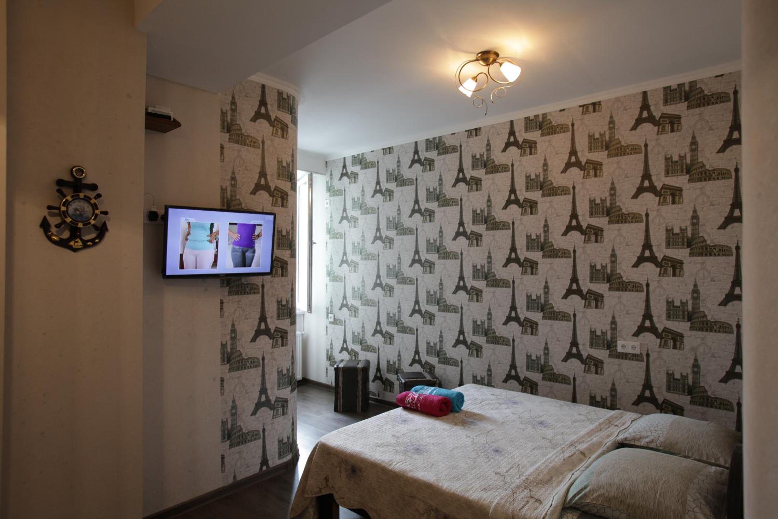Studio Apartment - Photo 2