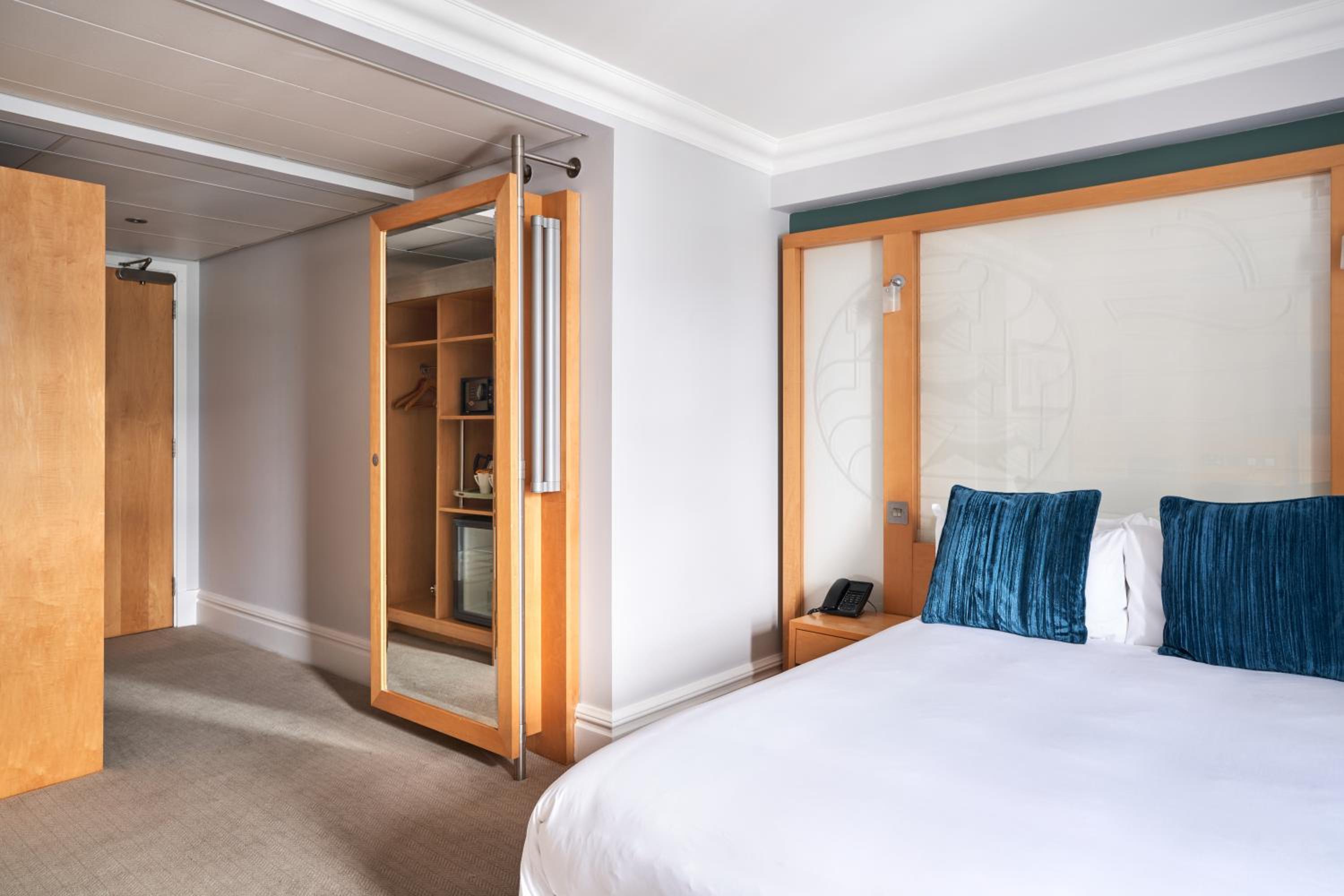Standard Double Room photo 3
