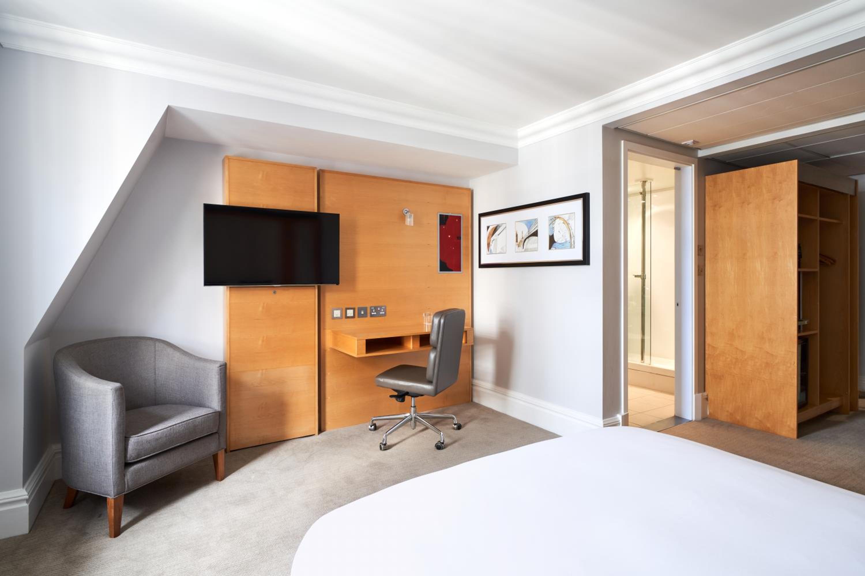 Standard Double Room photo 3